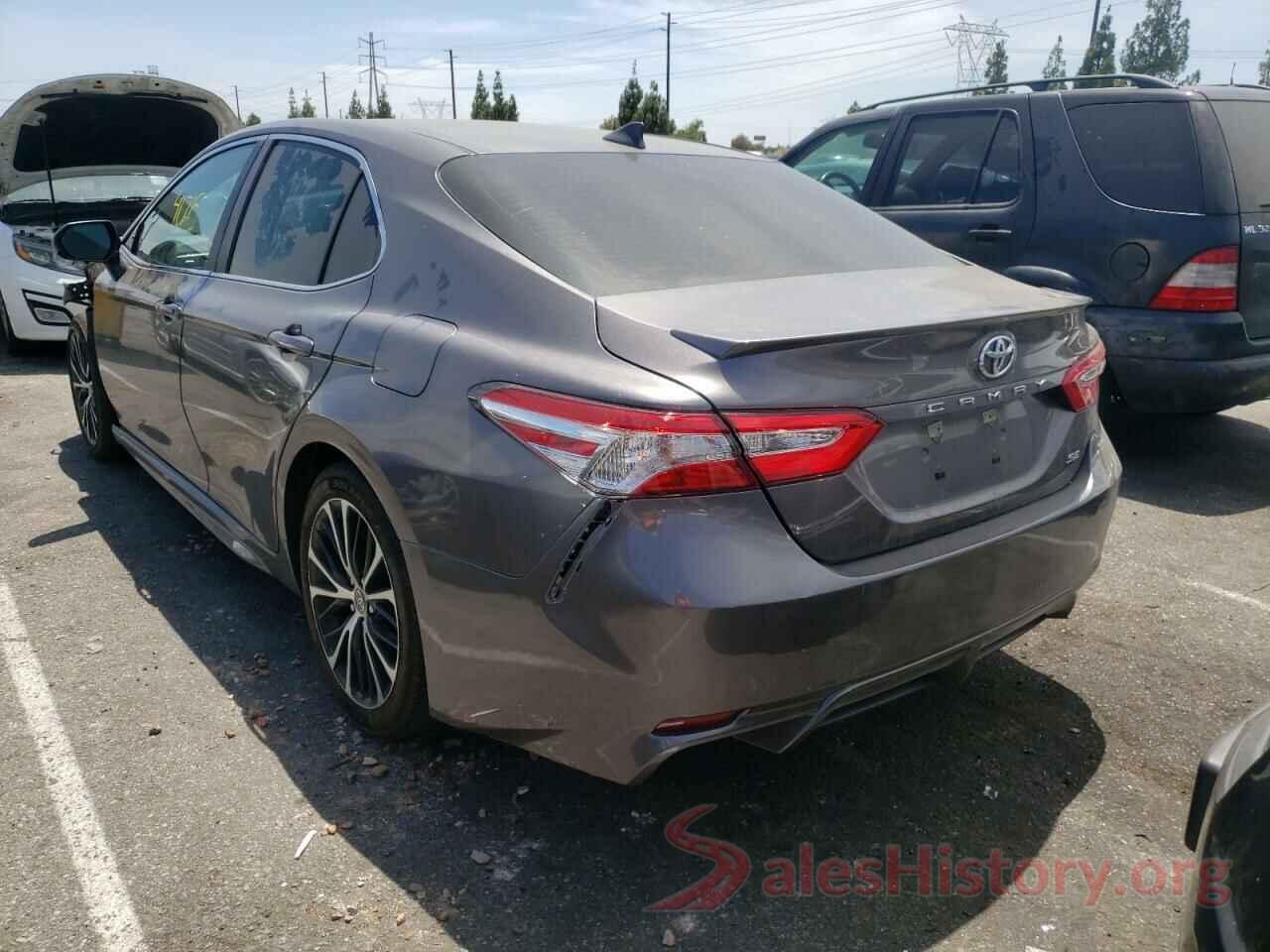 4T1G11AK2LU960043 2020 TOYOTA CAMRY