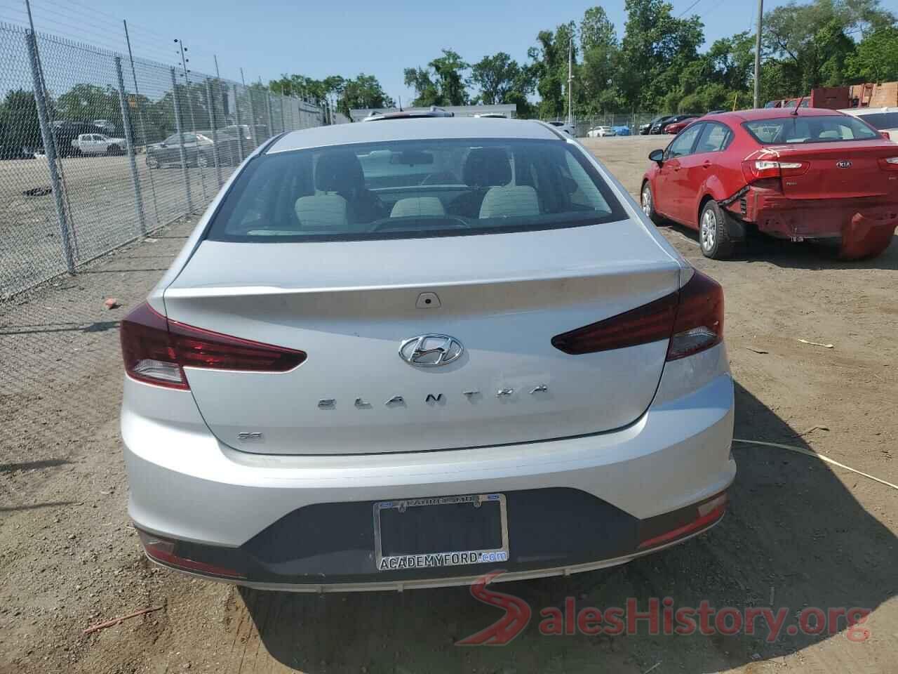 5NPD74LF5KH440676 2019 HYUNDAI ELANTRA