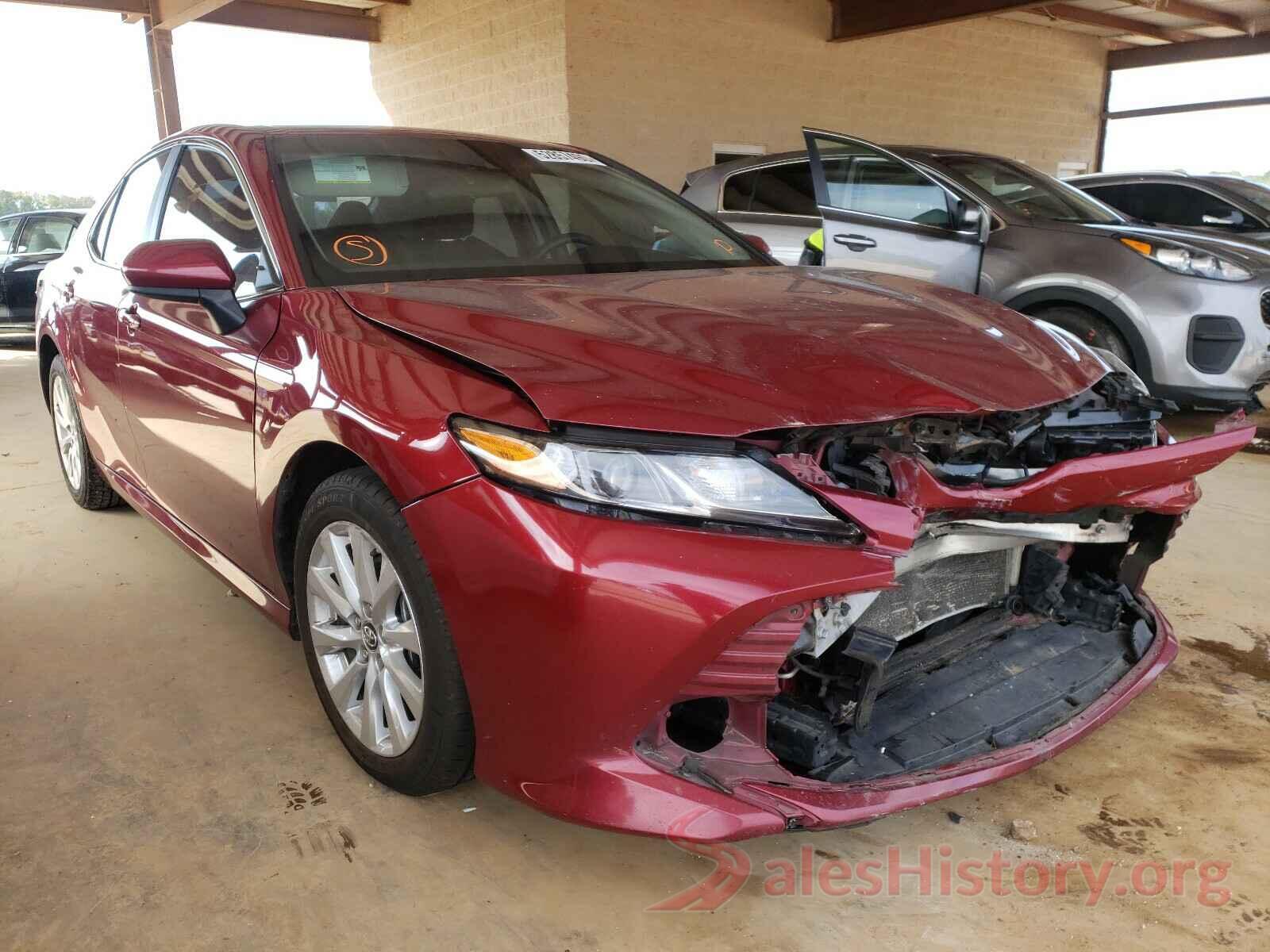 4T1B11HK3JU605671 2018 TOYOTA CAMRY