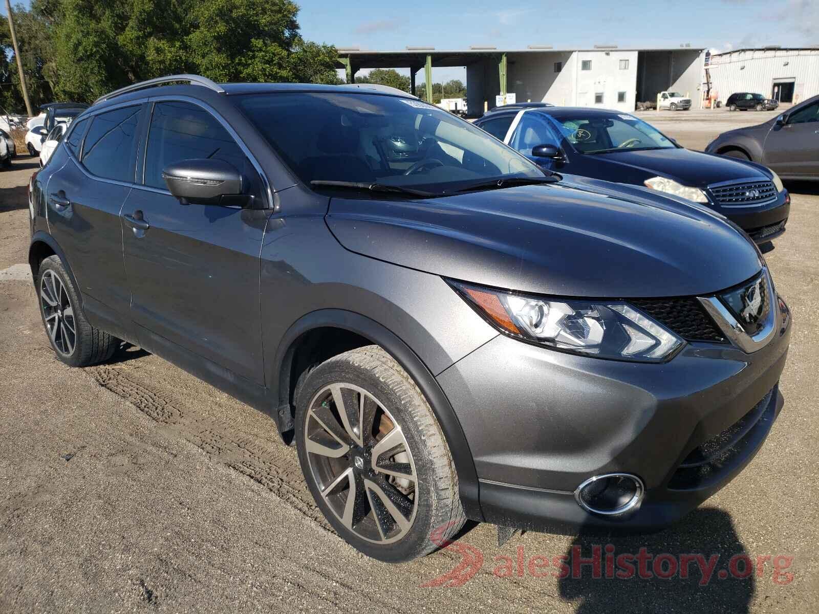 JN1BJ1CP8JW100367 2018 NISSAN ROGUE