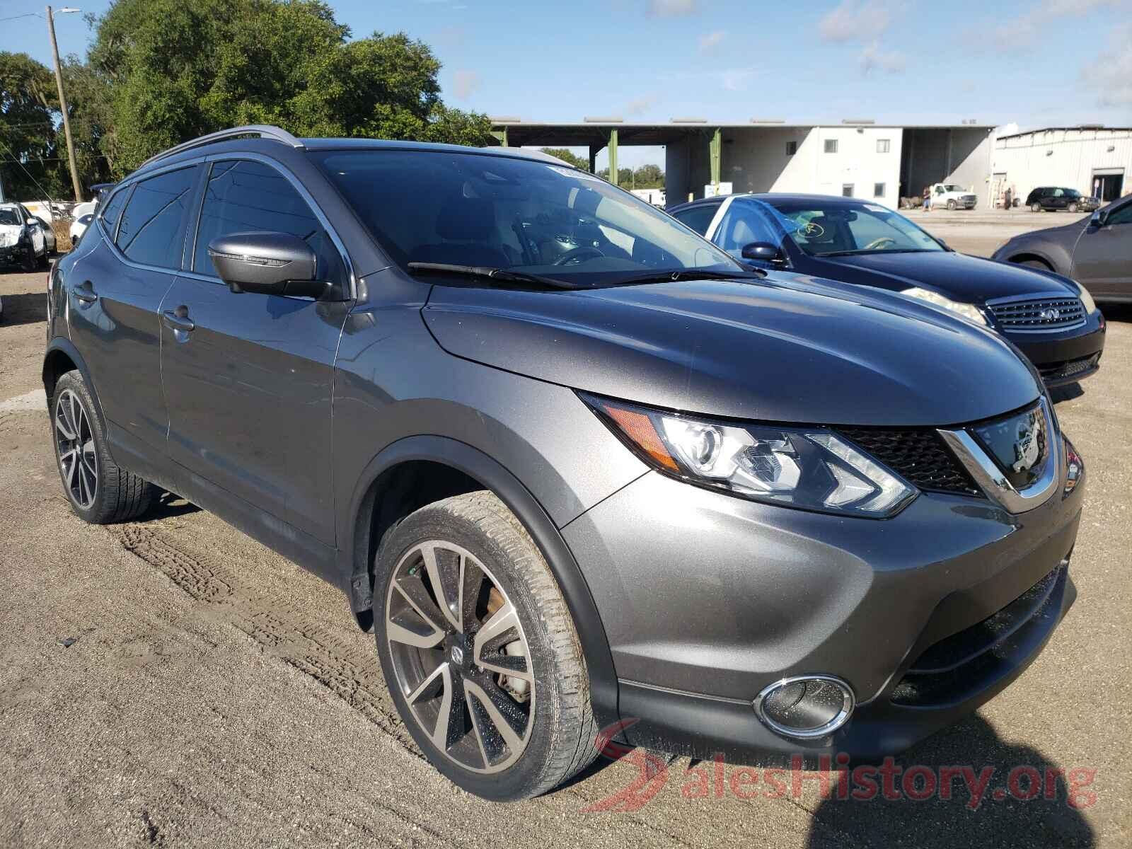 JN1BJ1CP8JW100367 2018 NISSAN ROGUE