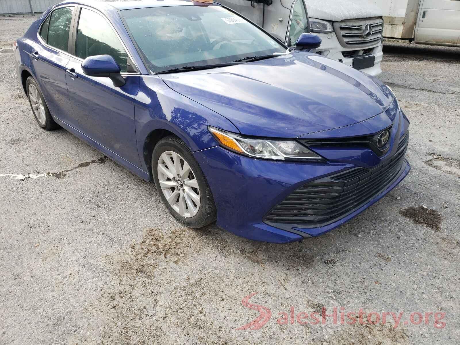 4T1B11HKXJU602069 2018 TOYOTA CAMRY