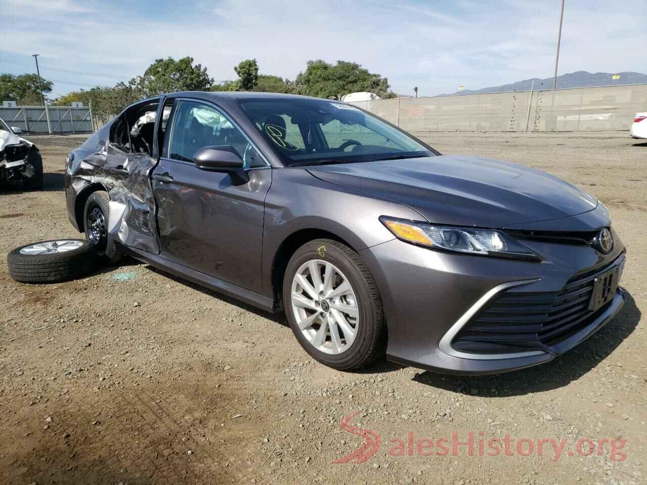 4T1C11AK9MU617178 2021 TOYOTA CAMRY