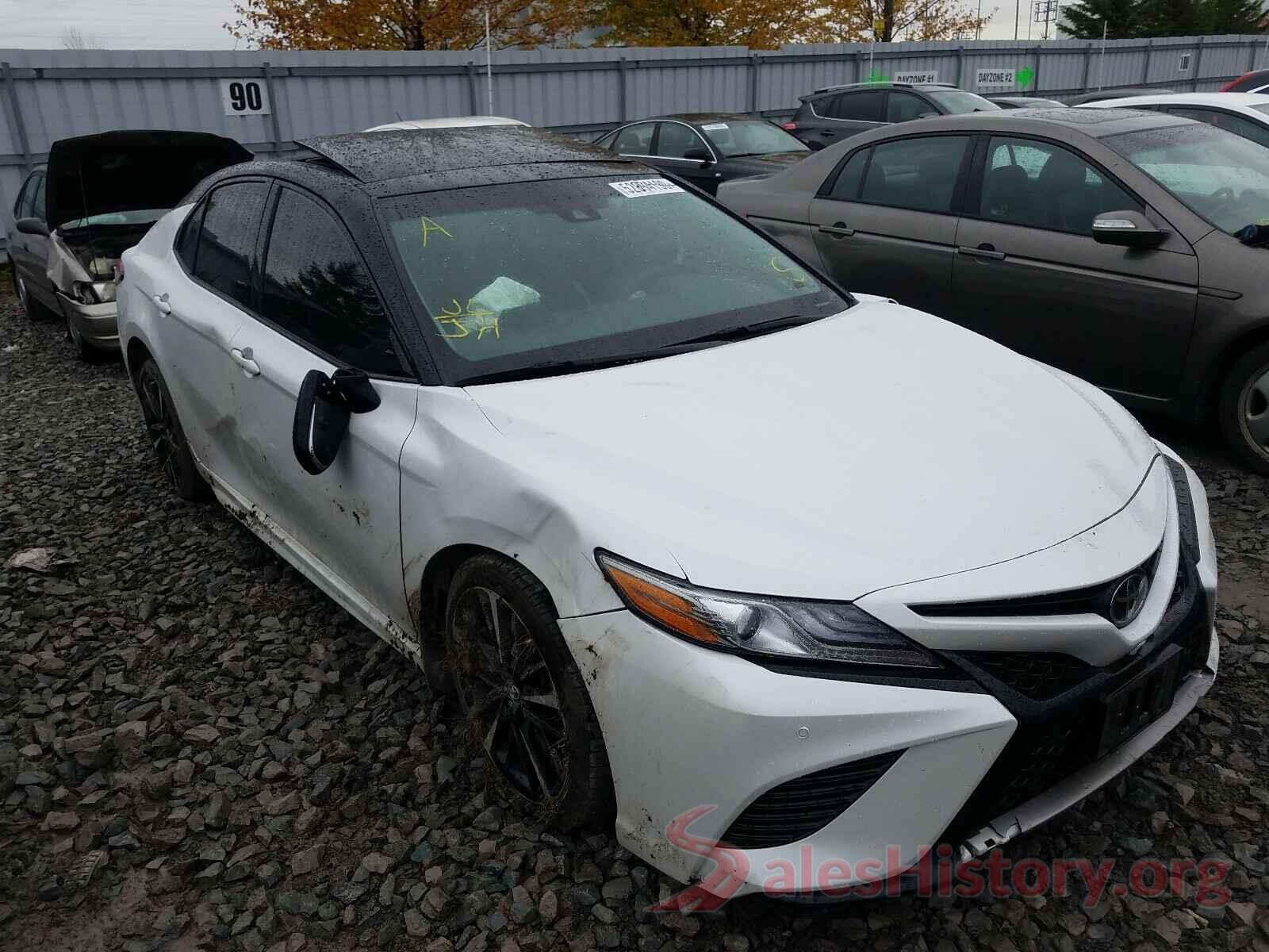 4T1BZ1HKXJU018358 2018 TOYOTA CAMRY