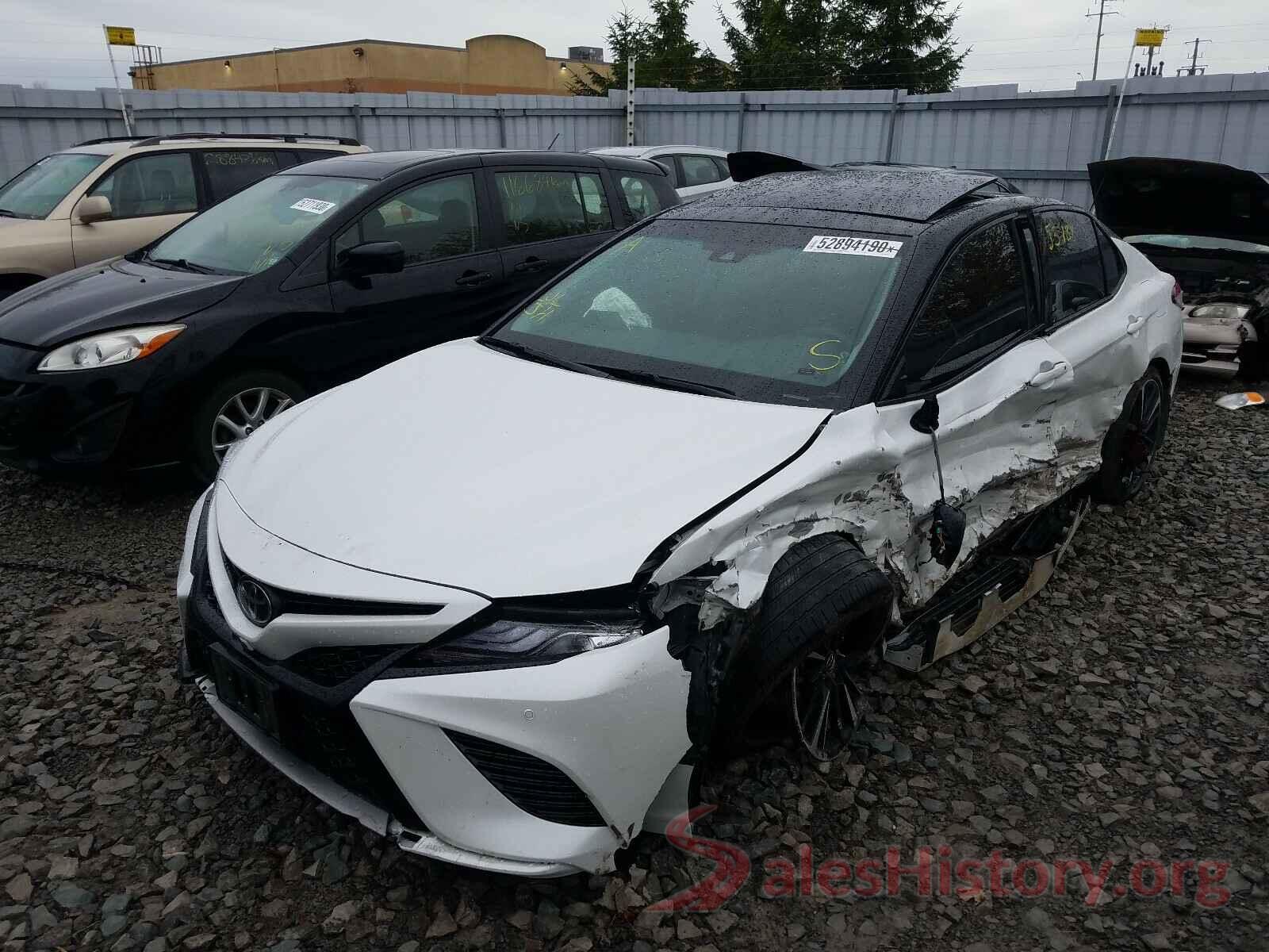 4T1BZ1HKXJU018358 2018 TOYOTA CAMRY