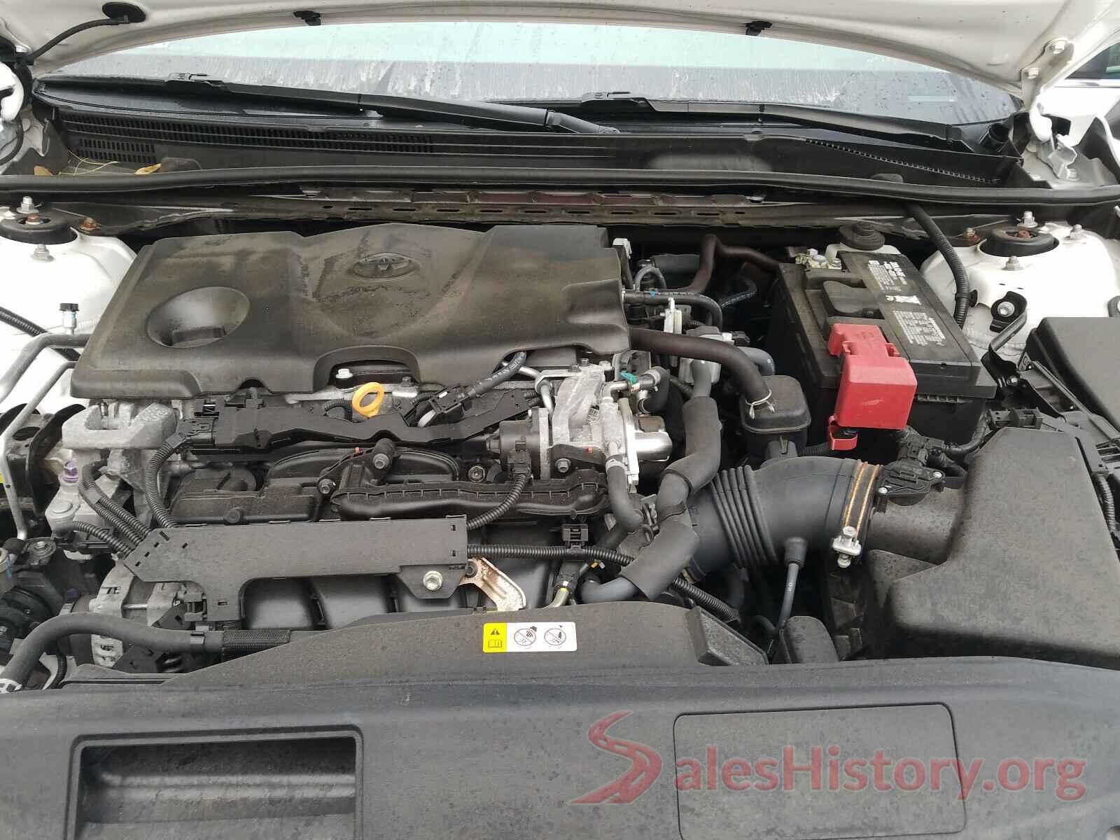 4T1B11HK9JU032212 2018 TOYOTA CAMRY