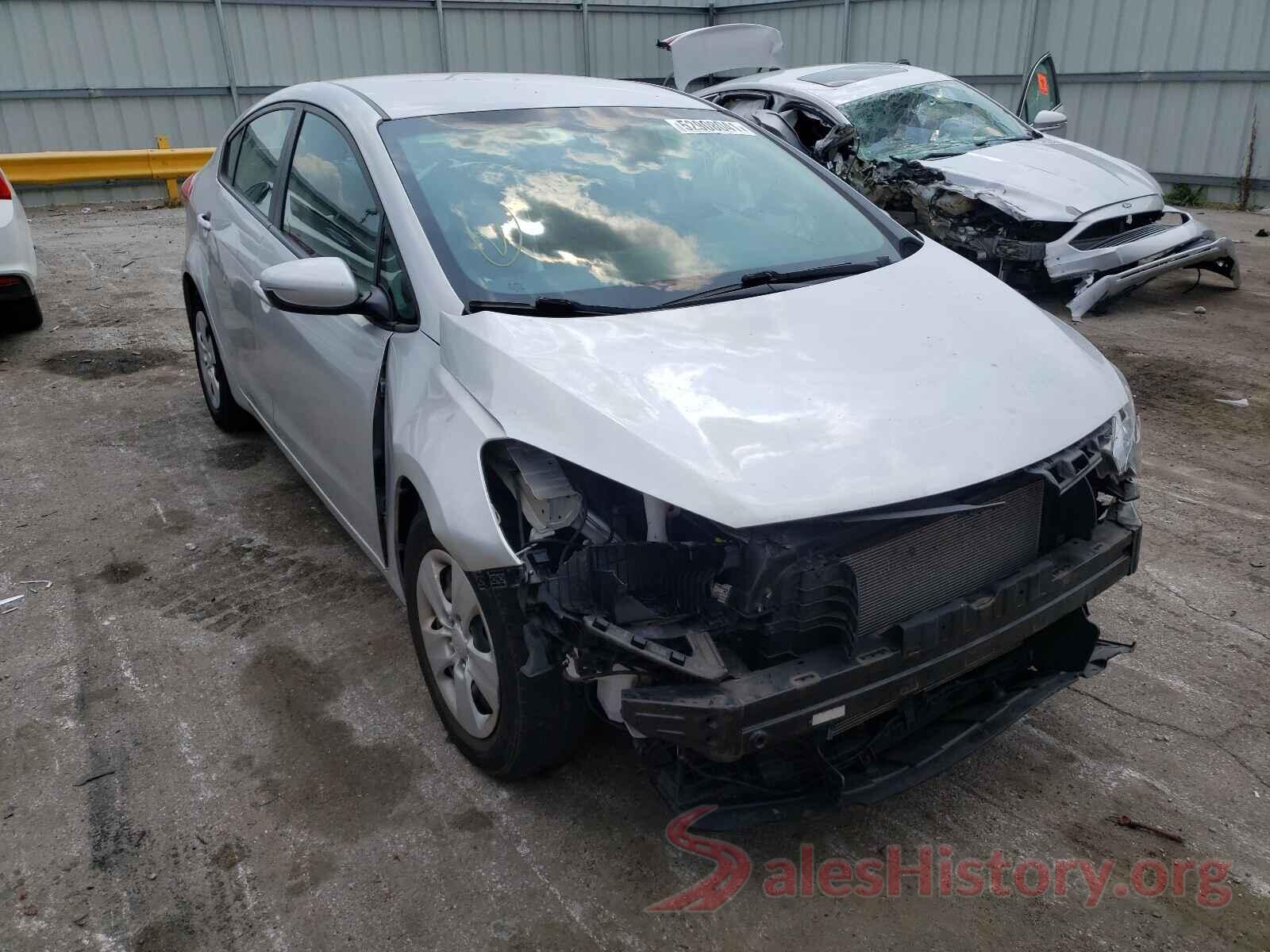 KNAFK4A6XG5561797 2016 KIA FORTE