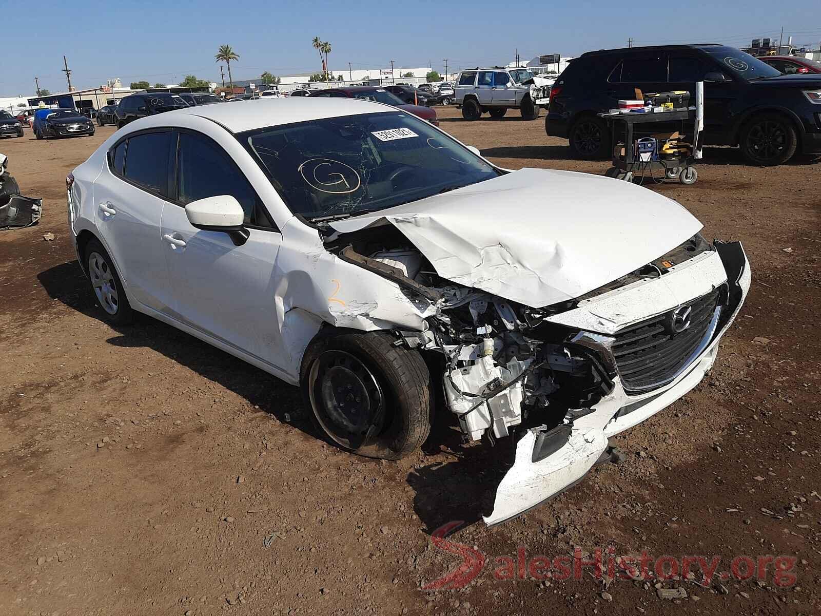 3MZBN1U75JM191403 2018 MAZDA 3