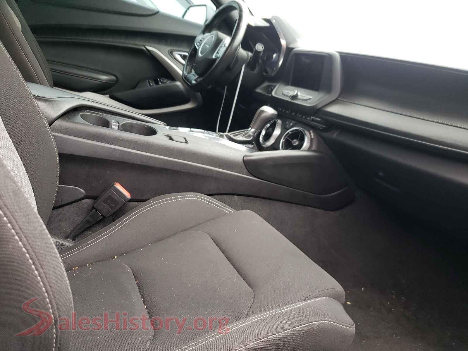 2019 CHEVROLET CAMARO VIN 1G1FB3DX7K0143620, rear view