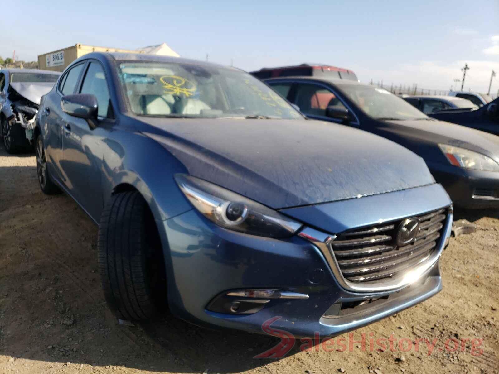 3MZBN1M31JM267079 2018 MAZDA 3