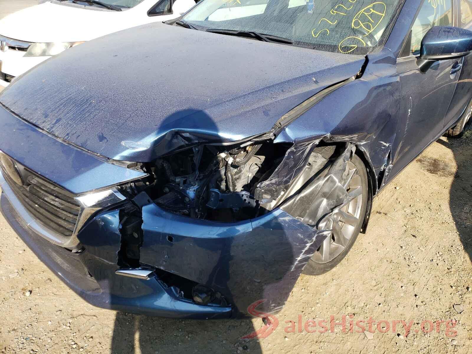 3MZBN1M31JM267079 2018 MAZDA 3