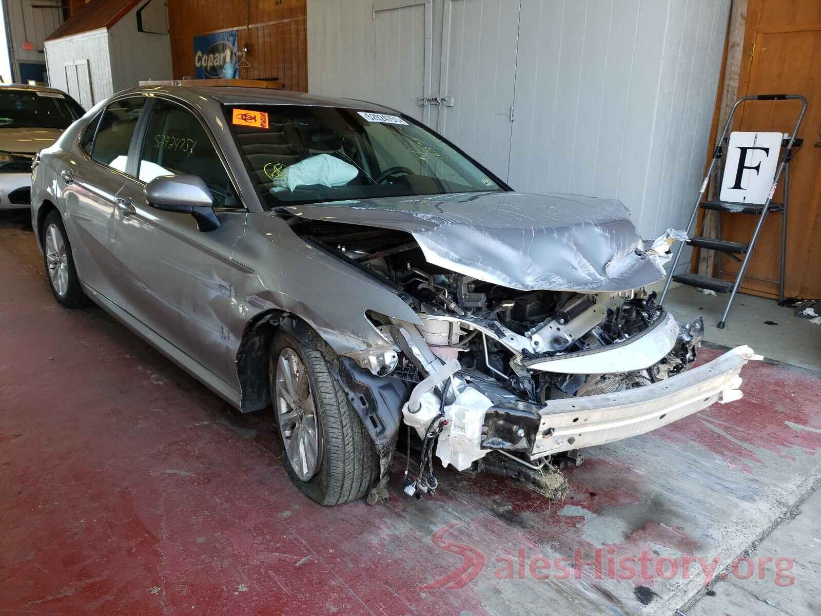 4T1B11HK7JU034945 2018 TOYOTA CAMRY