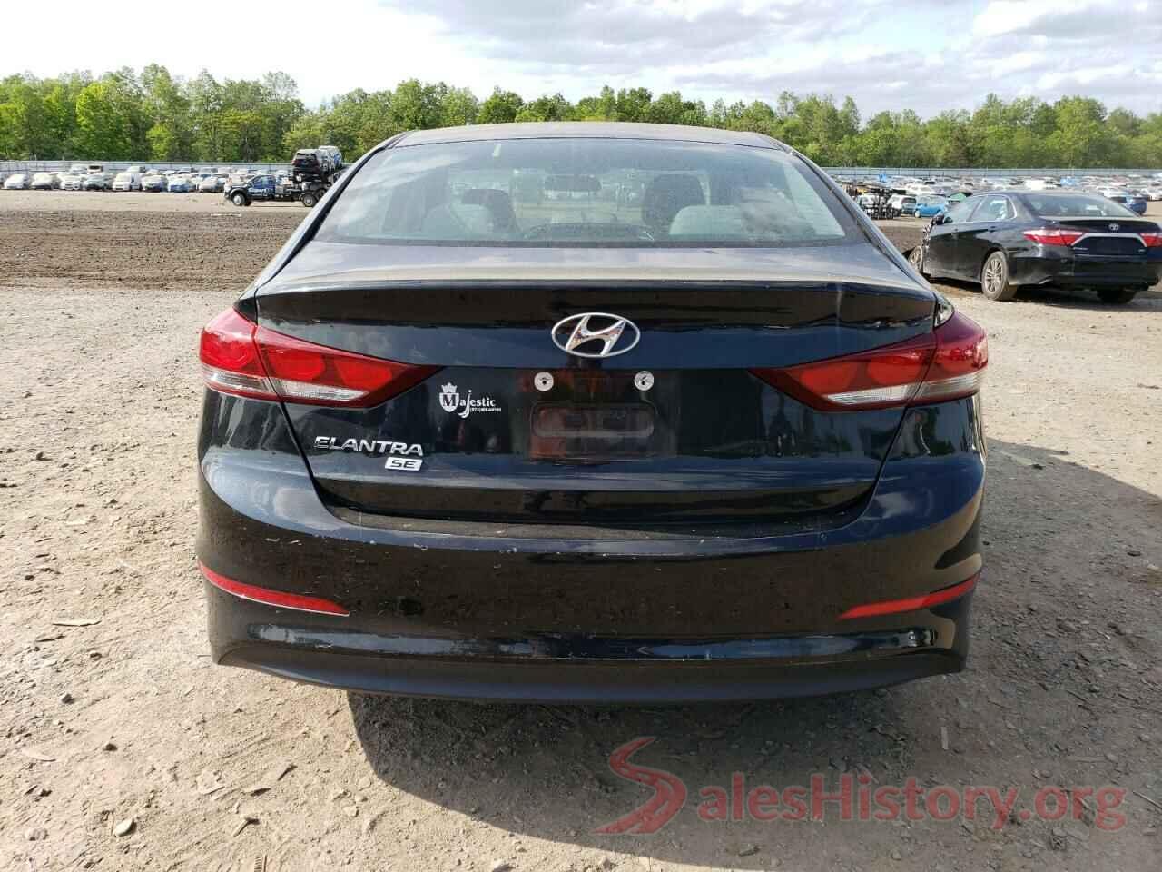 5NPD74LF6JH262758 2018 HYUNDAI ELANTRA