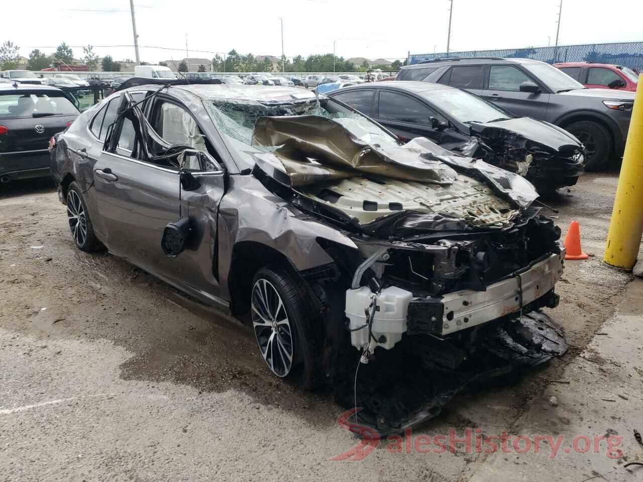 4T1G11AK9LU924561 2020 TOYOTA CAMRY