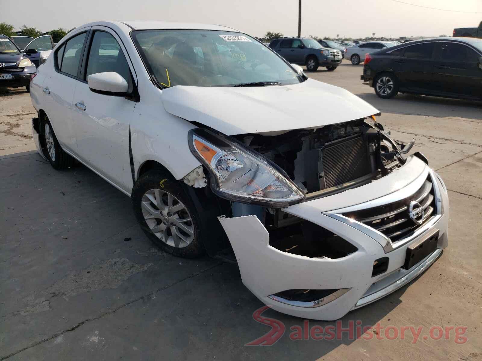 3N1CN7AP0JL877582 2018 NISSAN VERSA