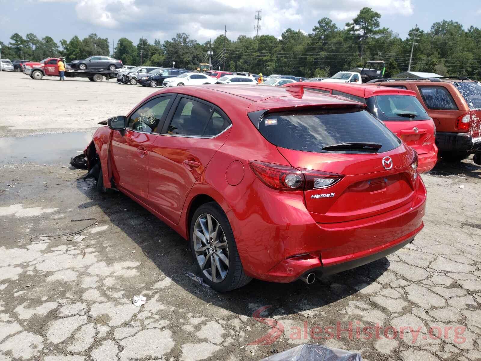 3MZBN1L38JM268070 2018 MAZDA 3