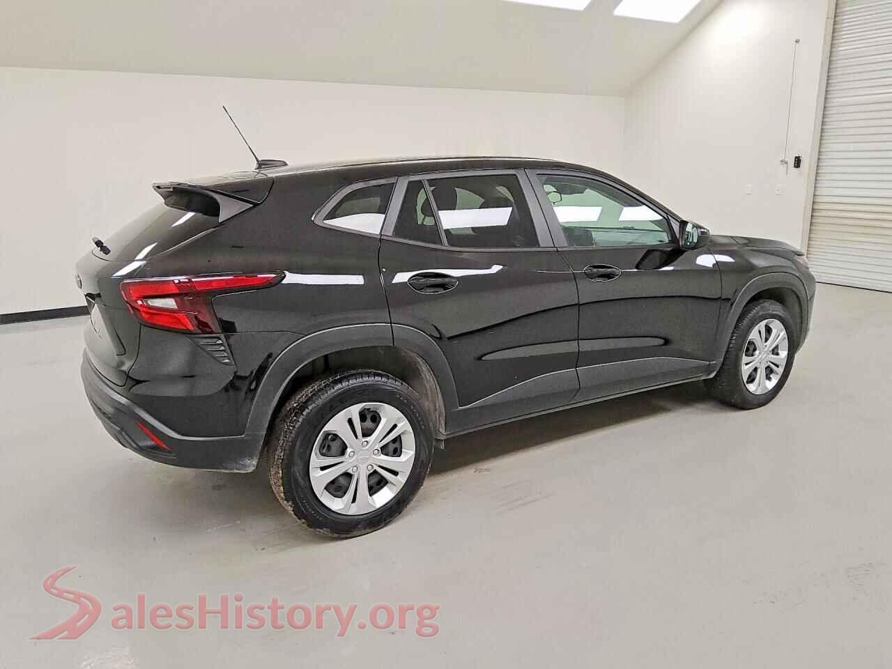 2024 CHEVROLET TRAX VIN KL77LFE29RC219888, right side view