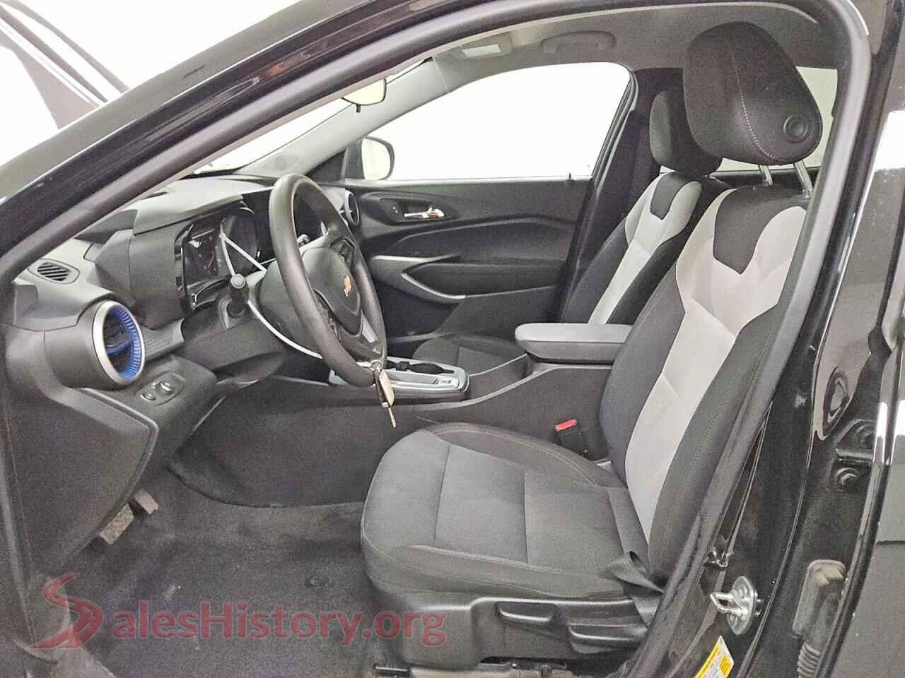 2024 CHEVROLET TRAX VIN KL77LFE29RC219888, engine bay