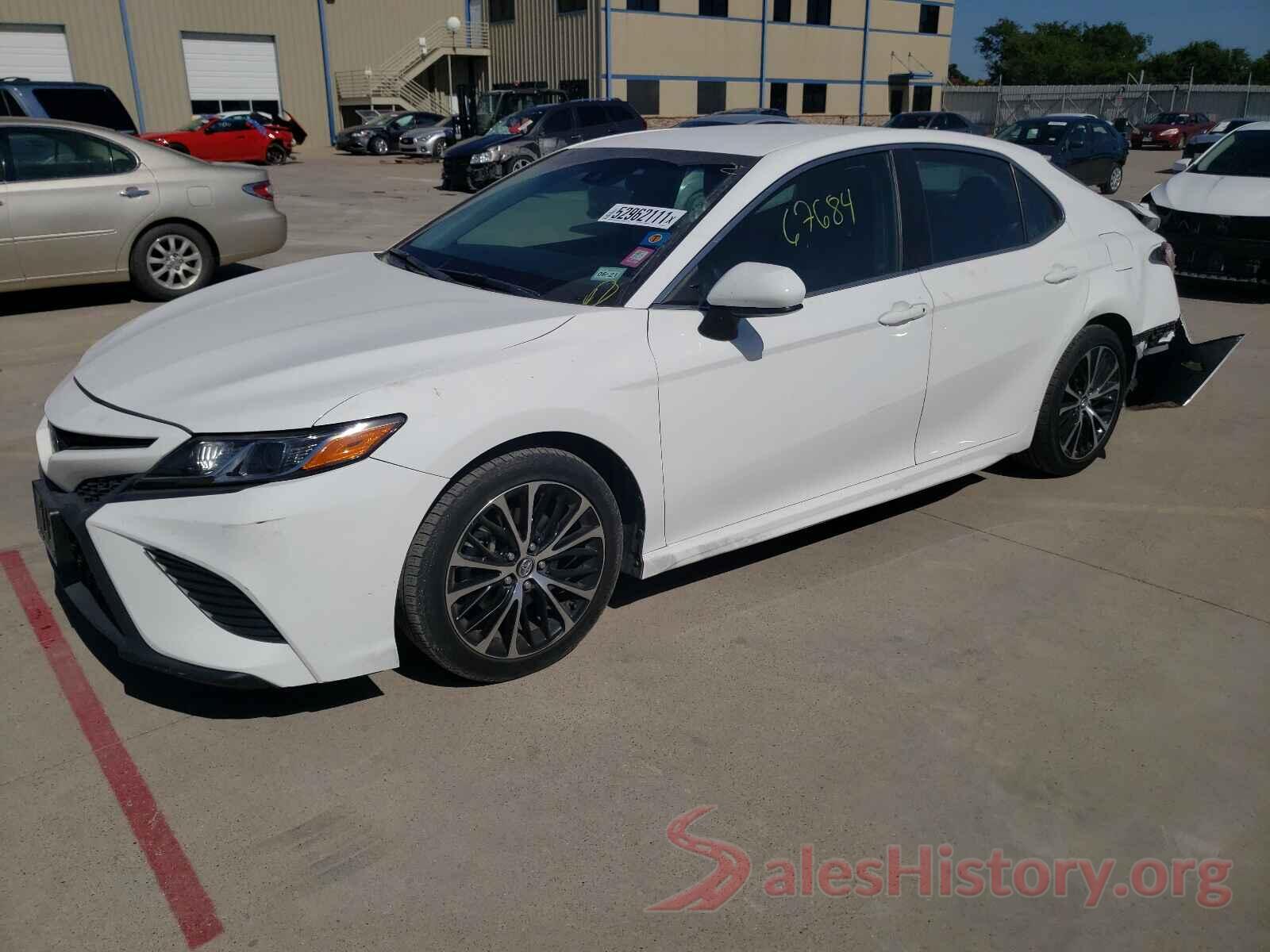 4T1B11HK4JU073427 2018 TOYOTA CAMRY