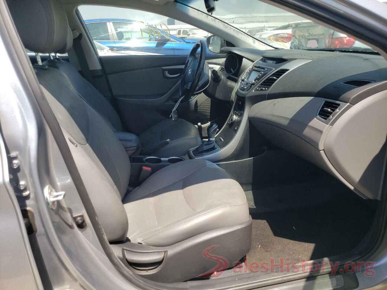 5NPDH4AE9GH735858 2016 HYUNDAI ELANTRA