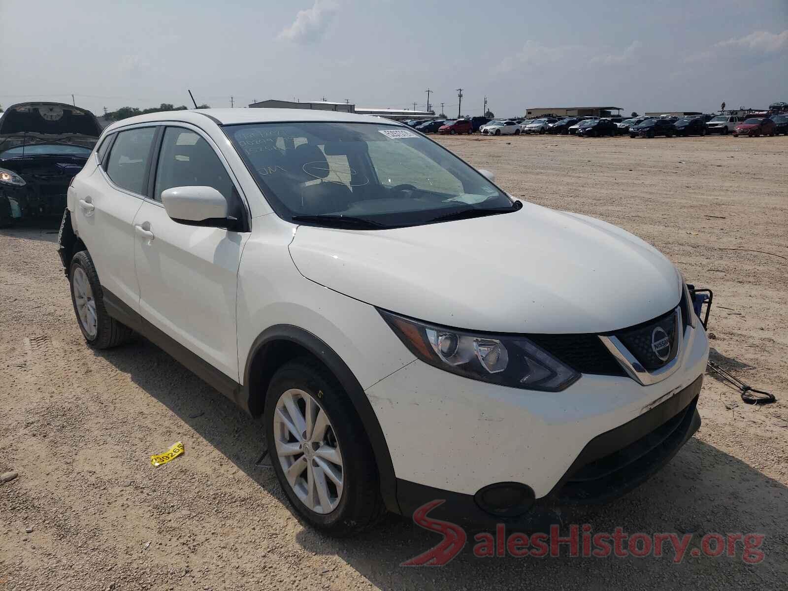 JN1BJ1CP2JW152562 2018 NISSAN ROGUE