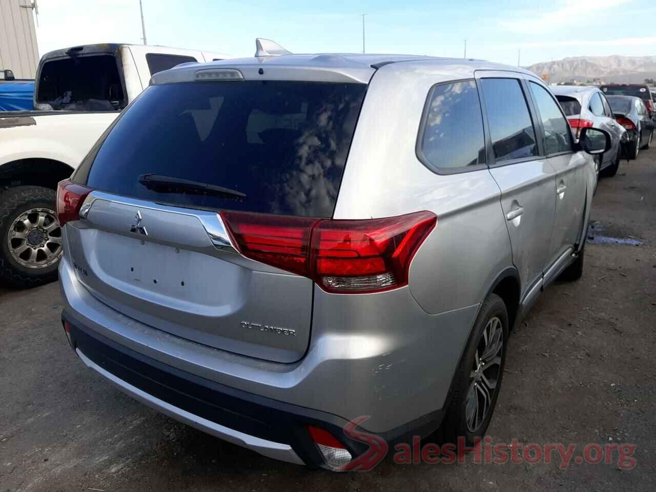 JA4AD2A33JZ062349 2018 MITSUBISHI OUTLANDER