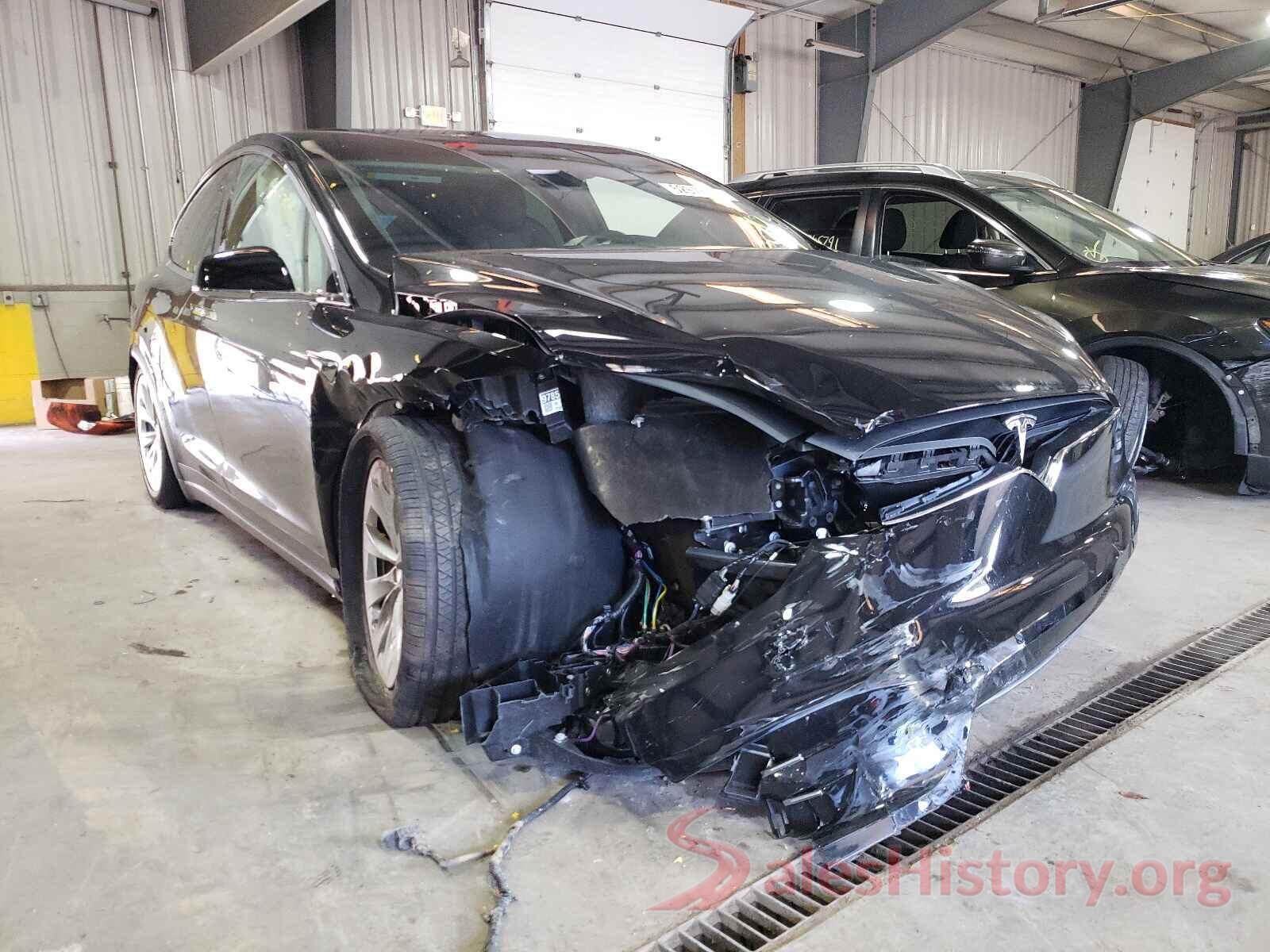 5YJXCDE25LF300226 2020 TESLA MODEL X