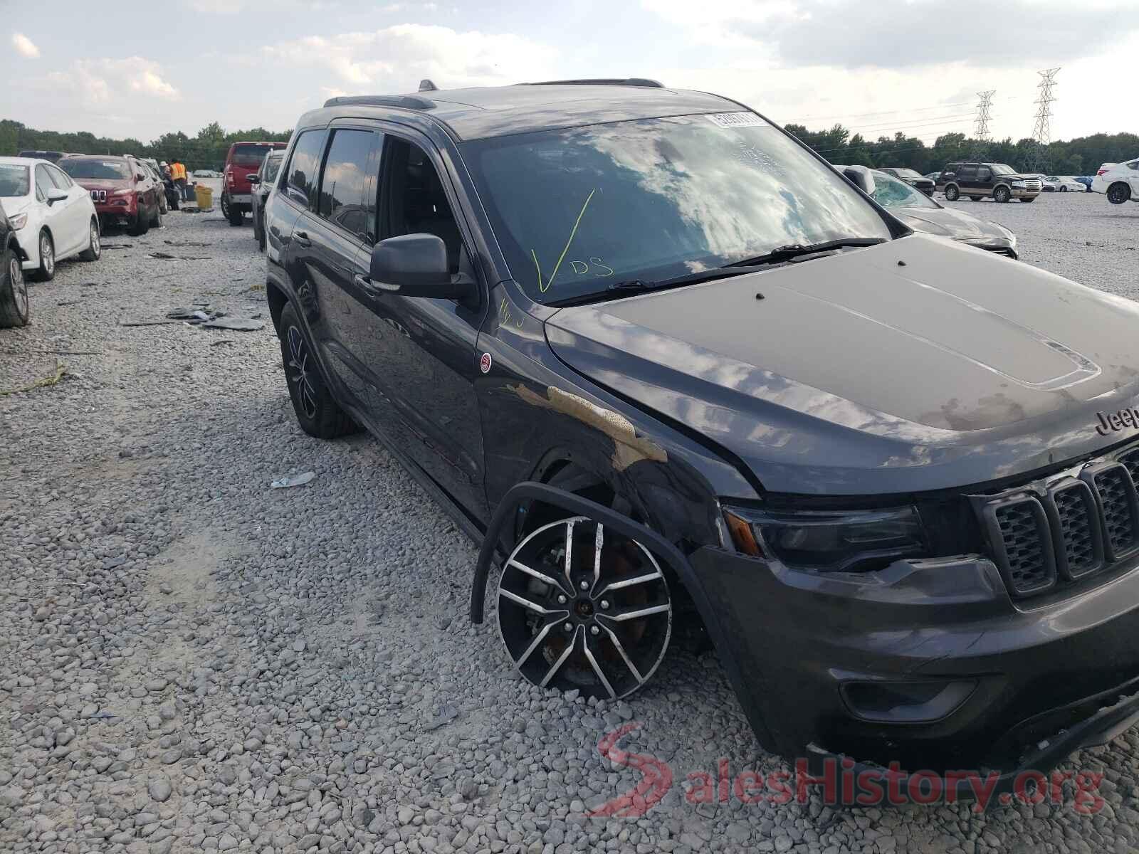 1C4RJFLG1JC229464 2018 JEEP CHEROKEE