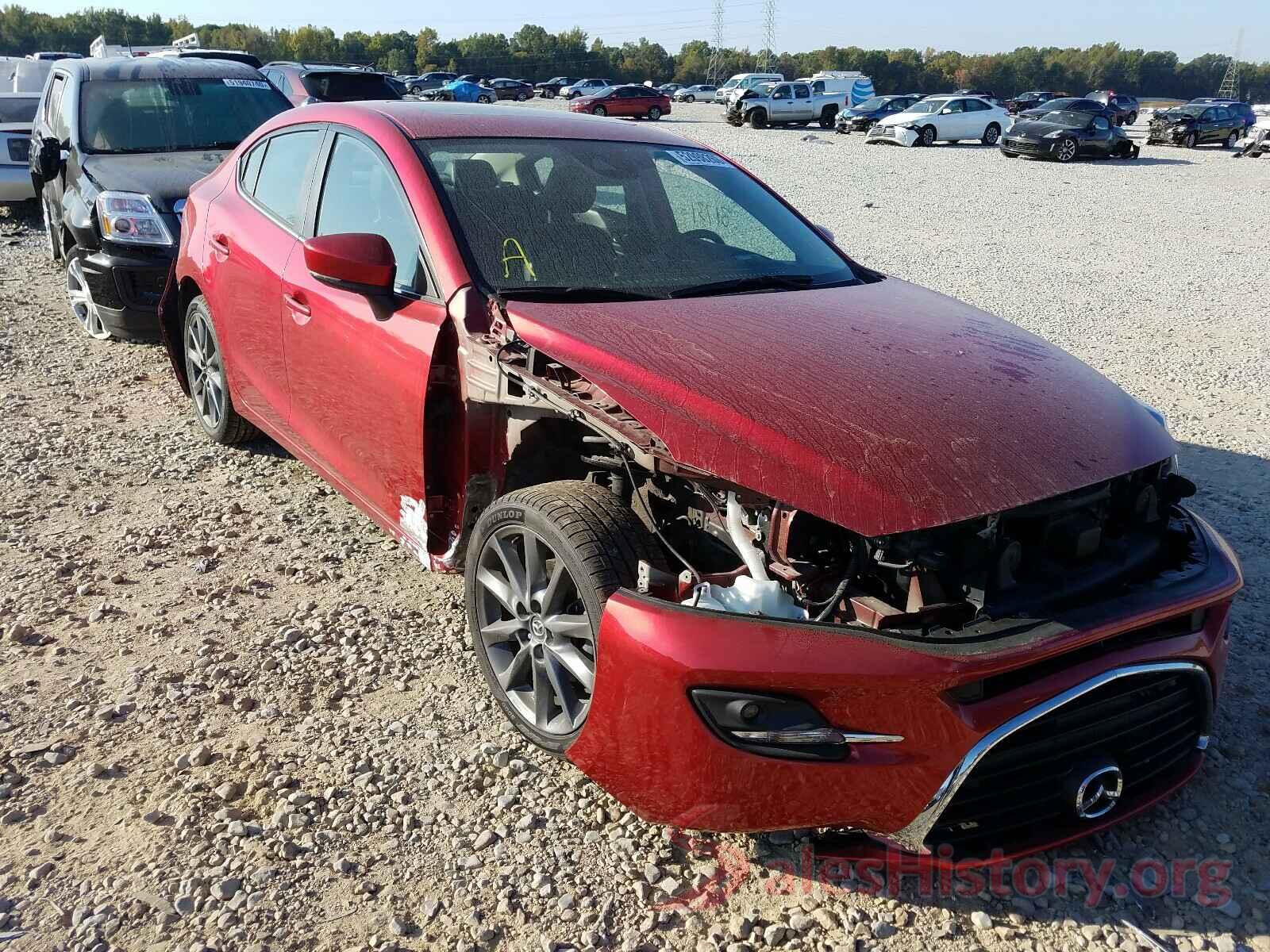 3MZBN1W32JM207194 2018 MAZDA 3