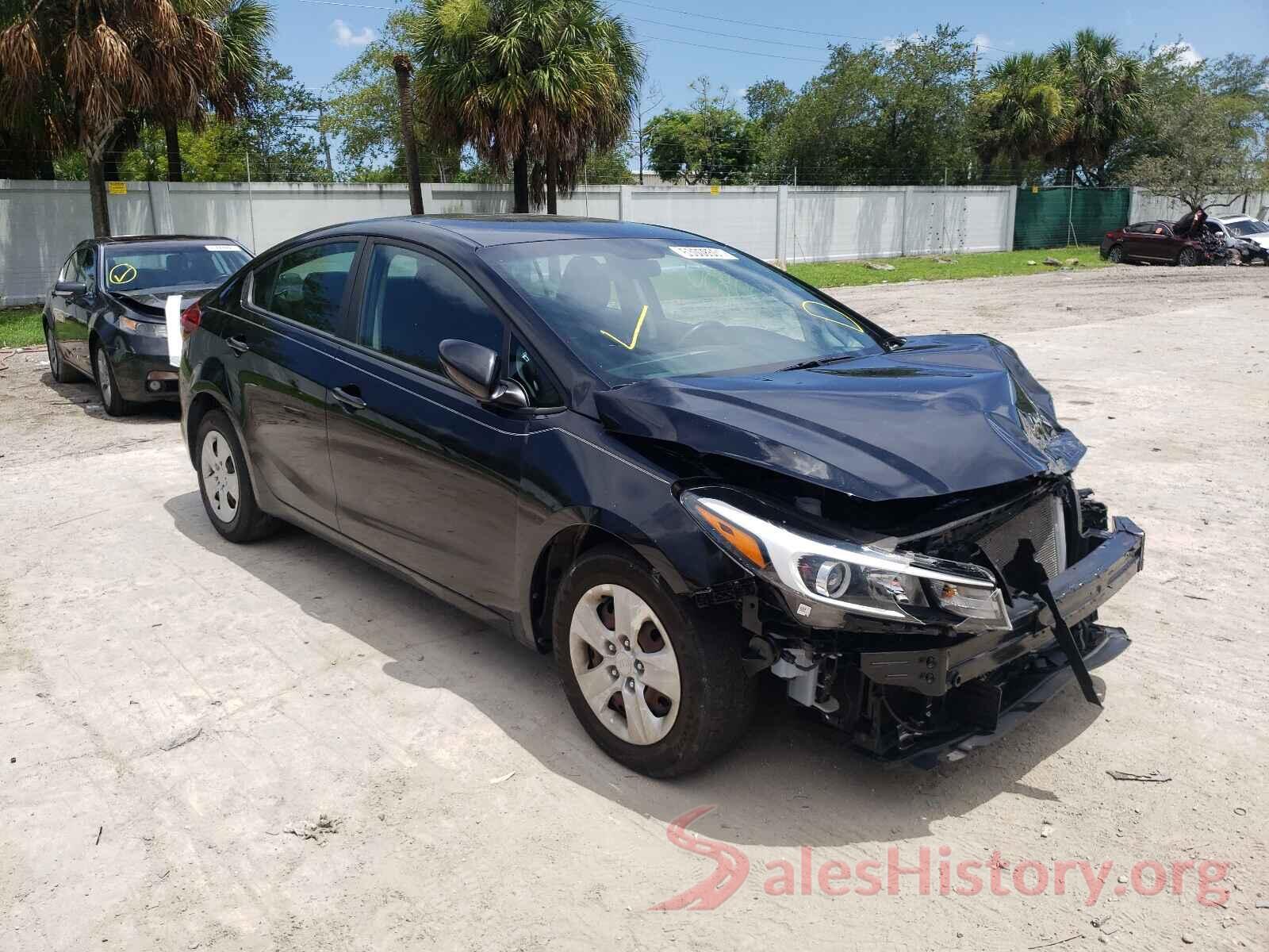 3KPFK4A77HE120484 2017 KIA FORTE