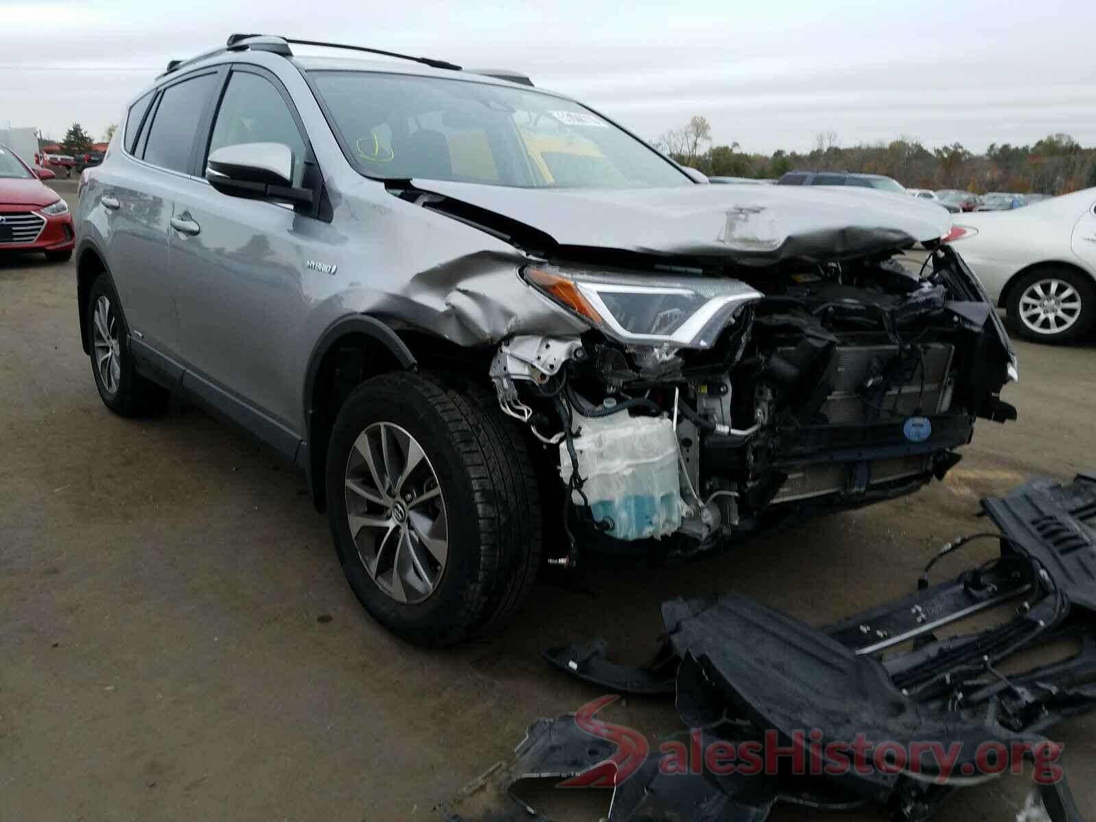 JTMRJREV3HD102846 2017 TOYOTA RAV4