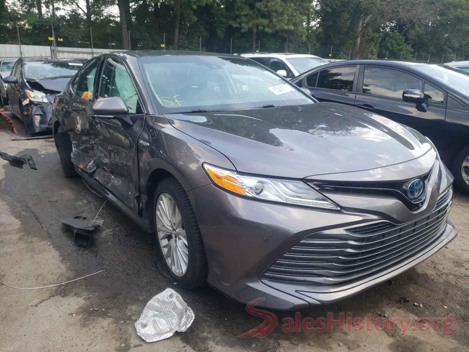 4T1B21HK1JU008354 2018 TOYOTA CAMRY