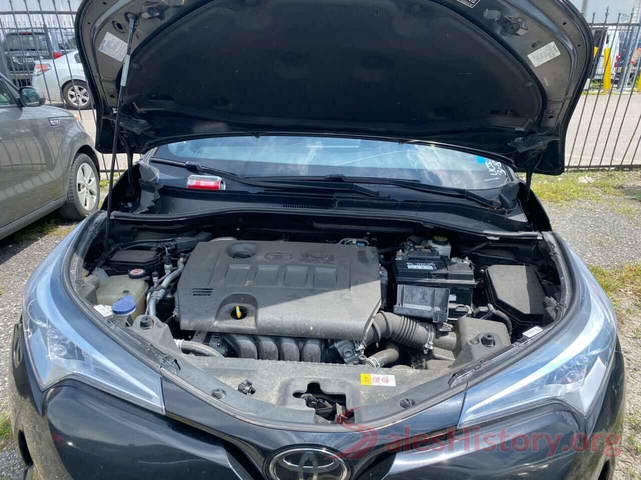 NMTKHMBX0JR059002 2018 TOYOTA C-HR