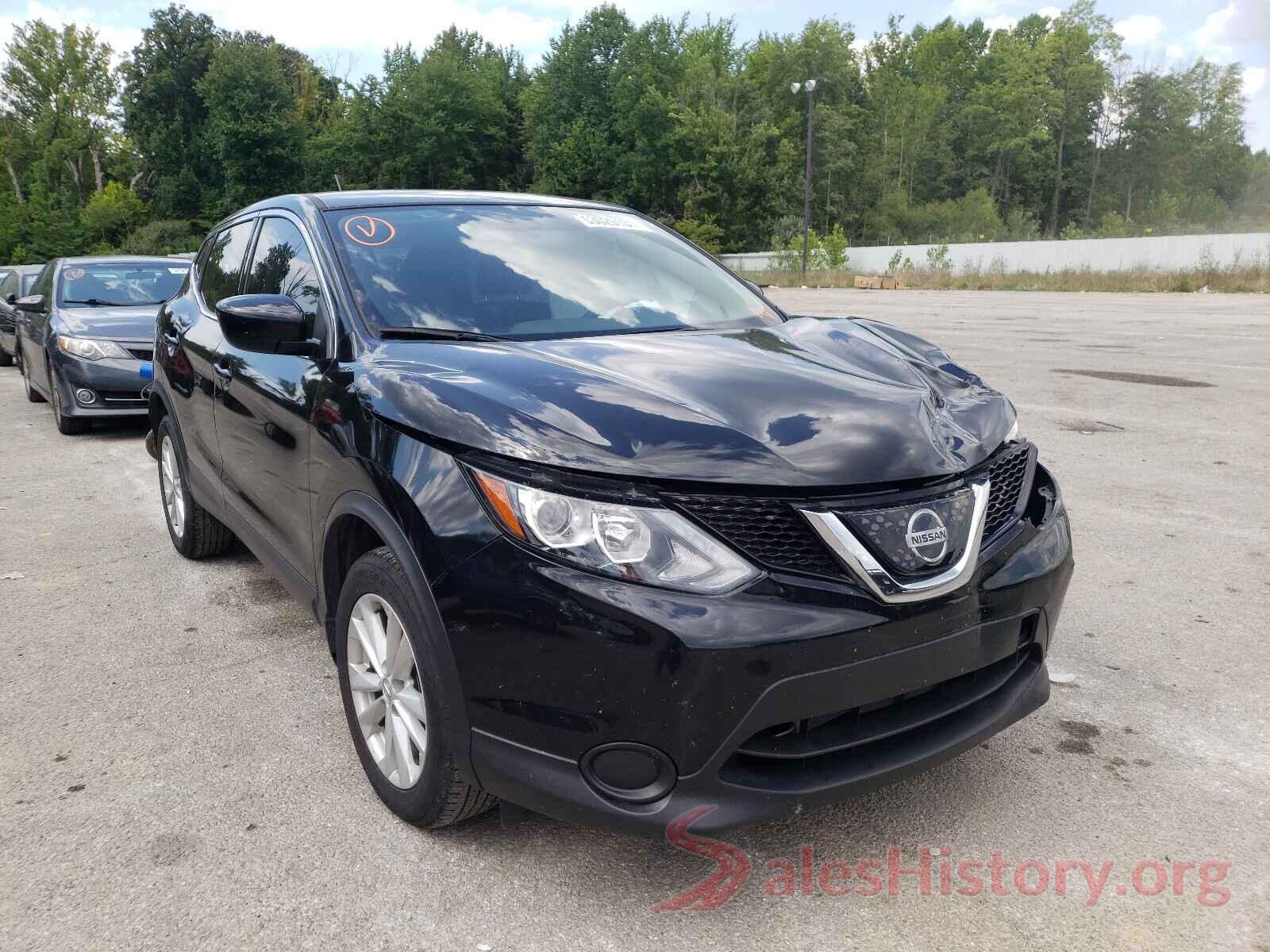 JN1BJ1CR9JW281321 2018 NISSAN ROGUE