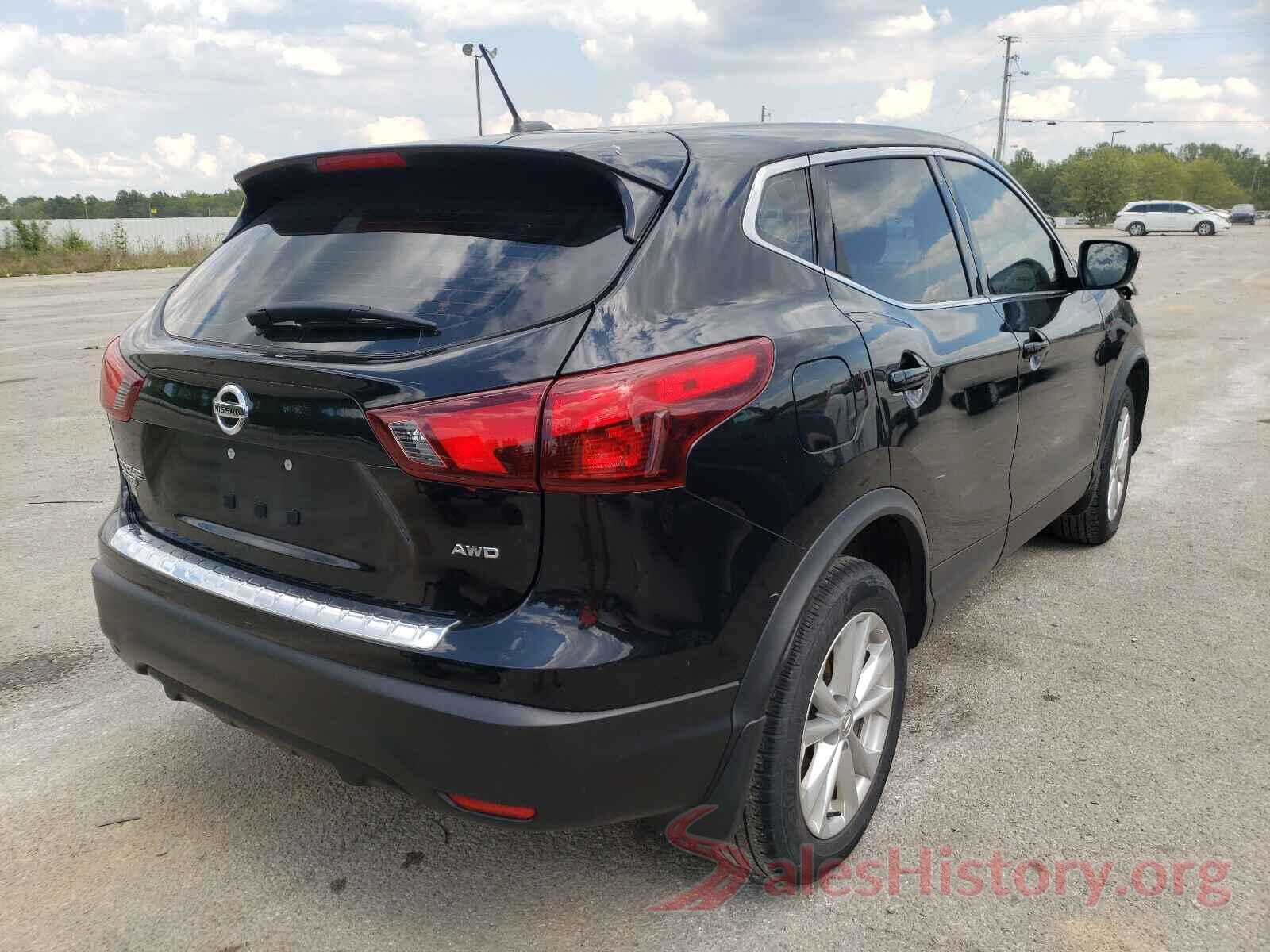 JN1BJ1CR9JW281321 2018 NISSAN ROGUE