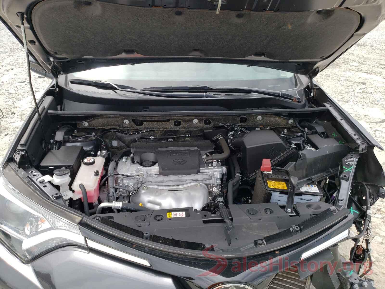 JTMZFREV4JJ206058 2018 TOYOTA RAV4