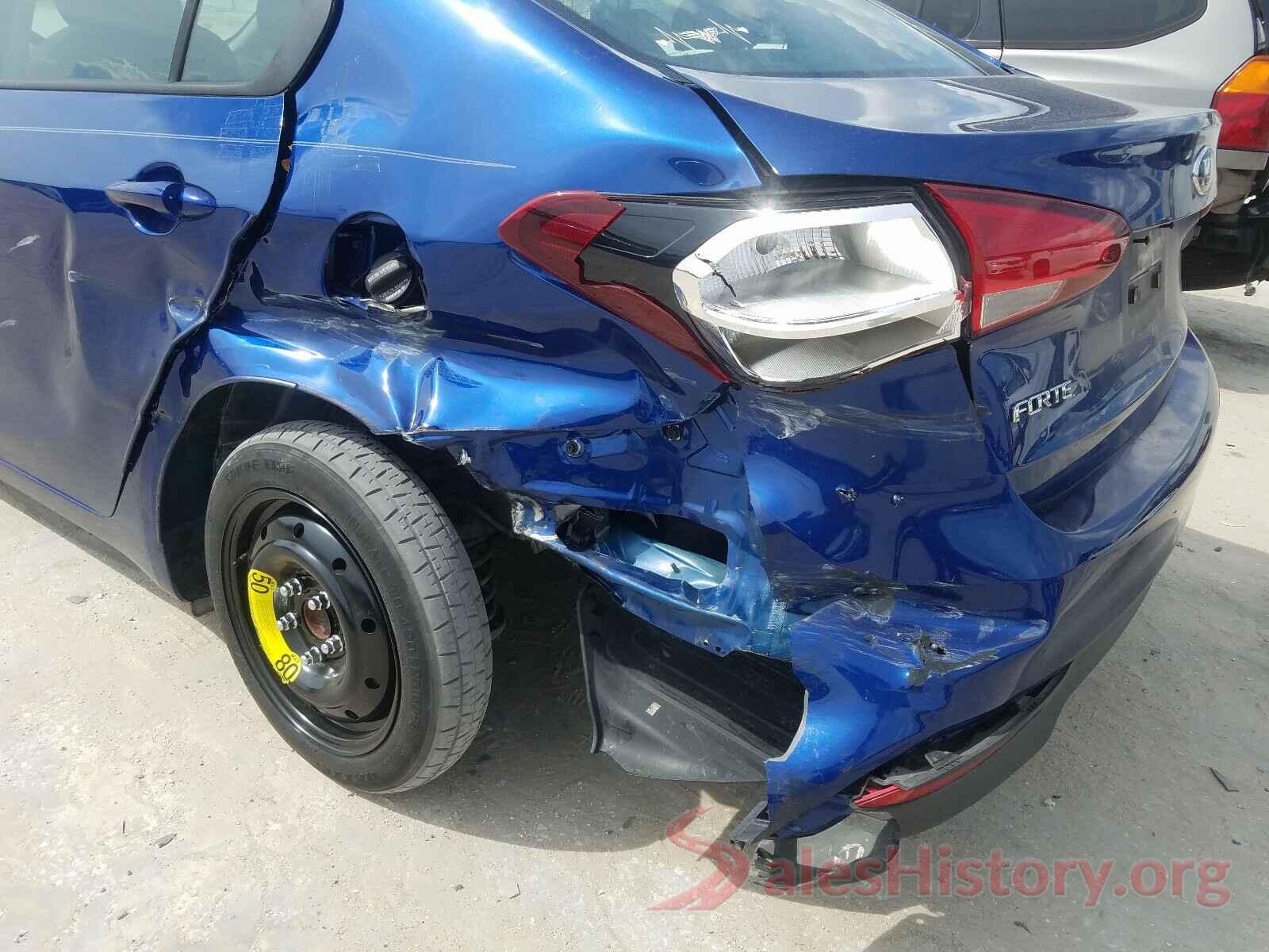 3KPFL4A78JE246887 2018 KIA FORTE