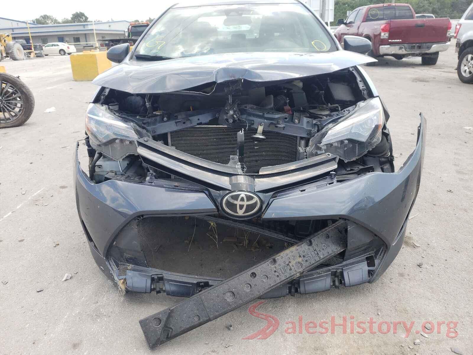 5YFBURHEXHP570137 2017 TOYOTA COROLLA