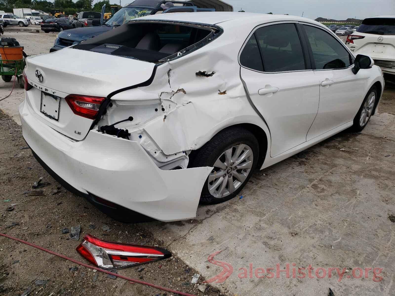 4T1B11HK3JU513587 2018 TOYOTA CAMRY