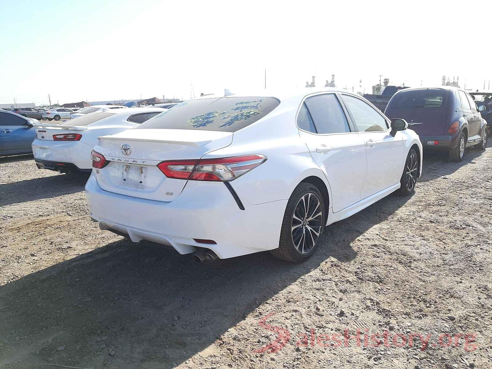 4T1B11HK8KU726018 2019 TOYOTA CAMRY