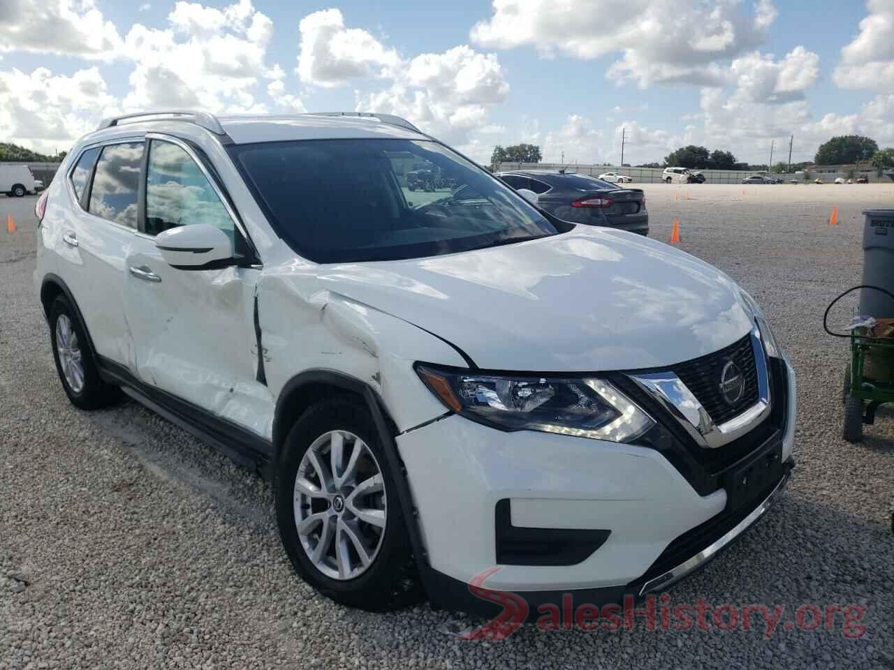 KNMAT2MV8JP558426 2018 NISSAN ROGUE