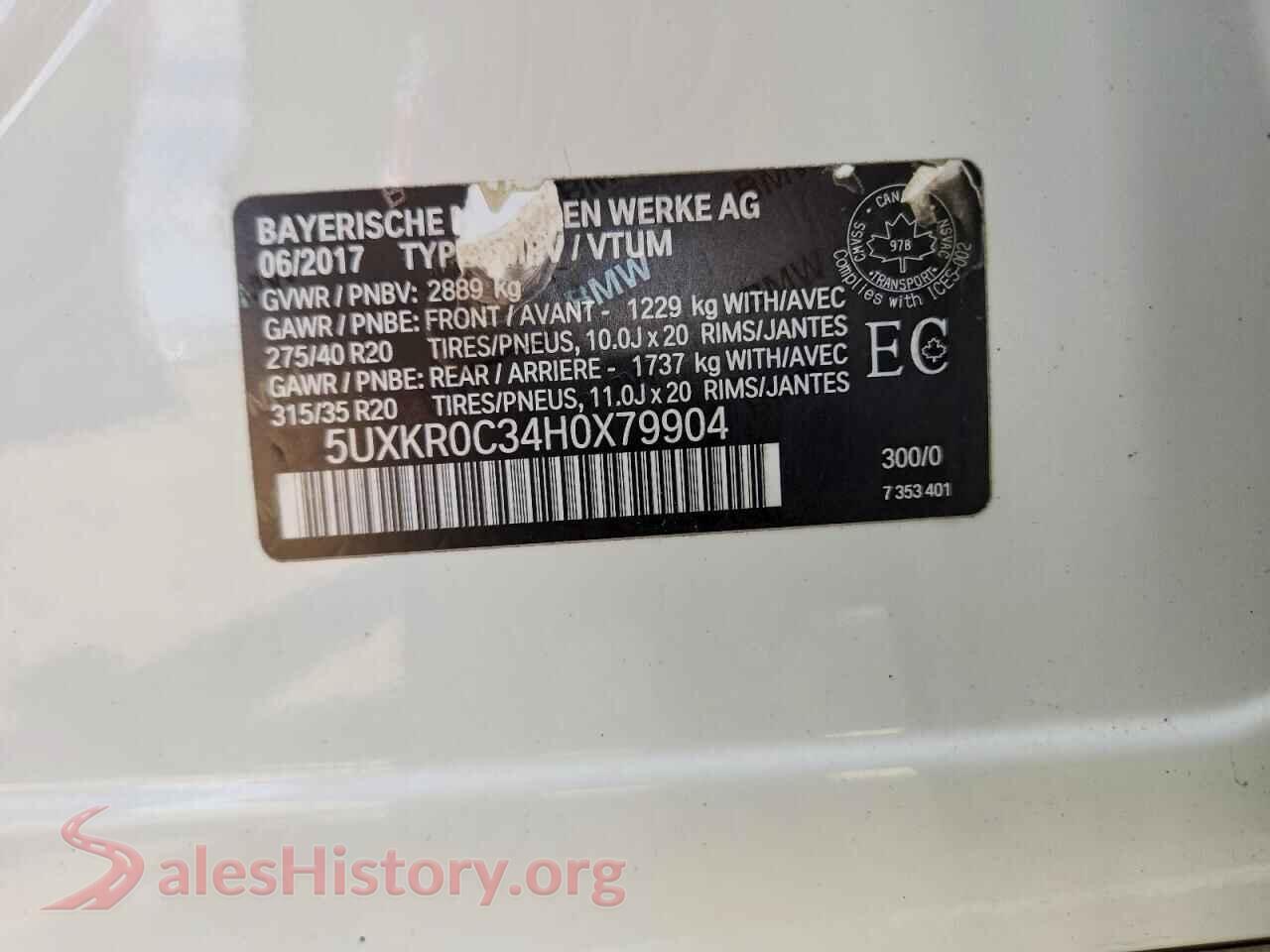 2017 BMW X5 VIN 5UXKR0C34H0X79904, damage close-up