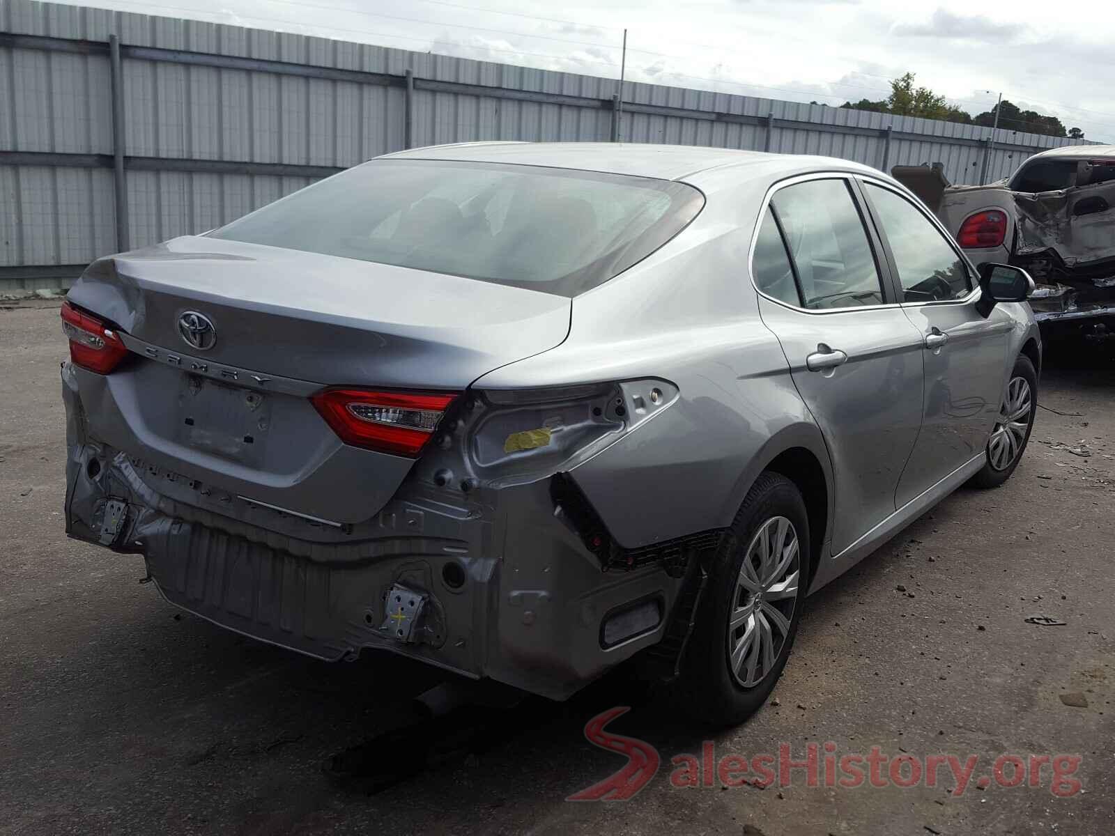 4T1B11HK2JU646745 2018 TOYOTA CAMRY