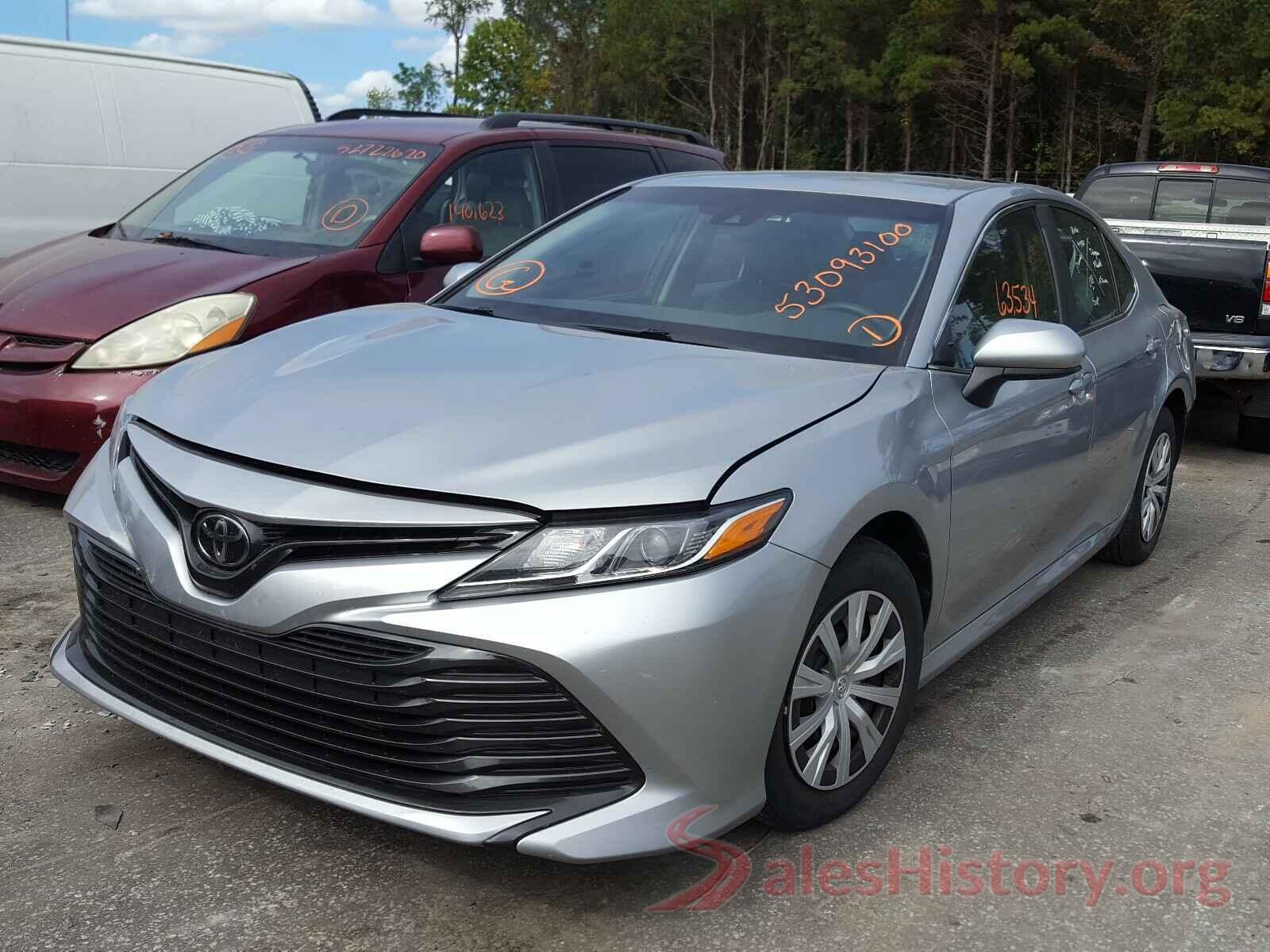 4T1B11HK2JU646745 2018 TOYOTA CAMRY