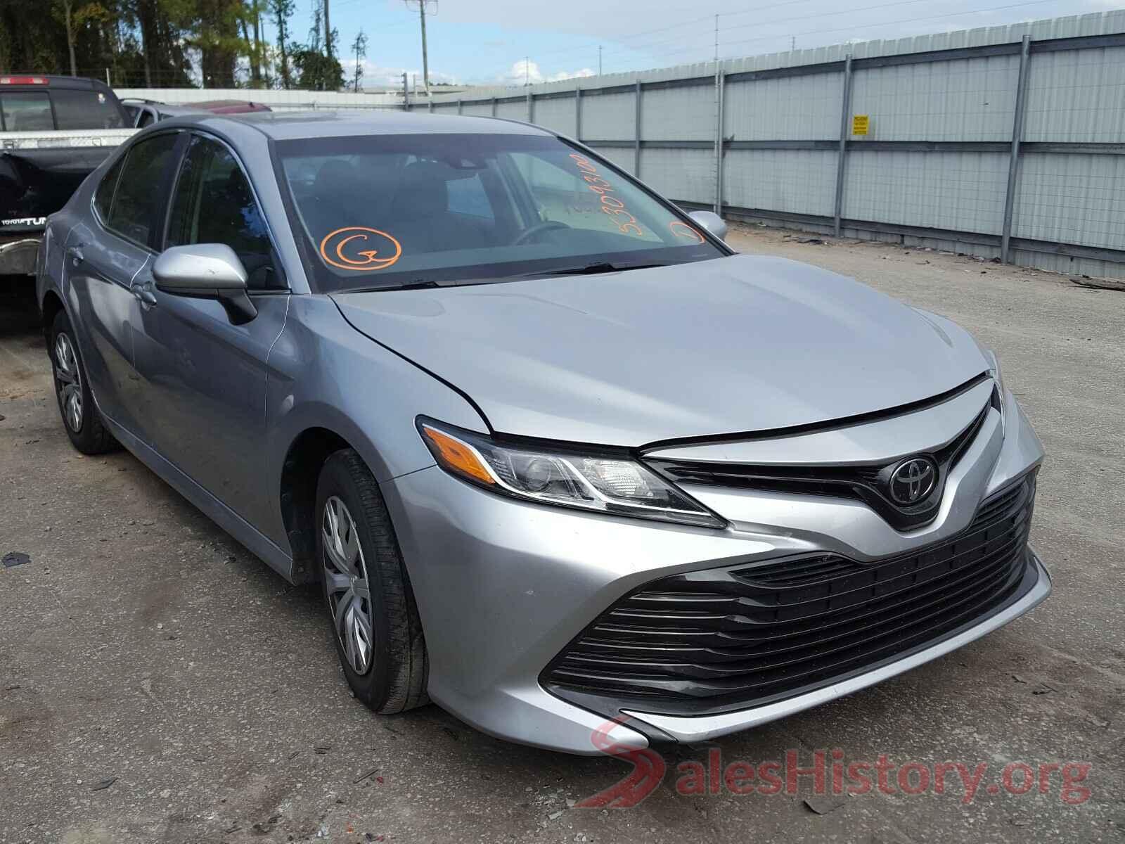 4T1B11HK2JU646745 2018 TOYOTA CAMRY