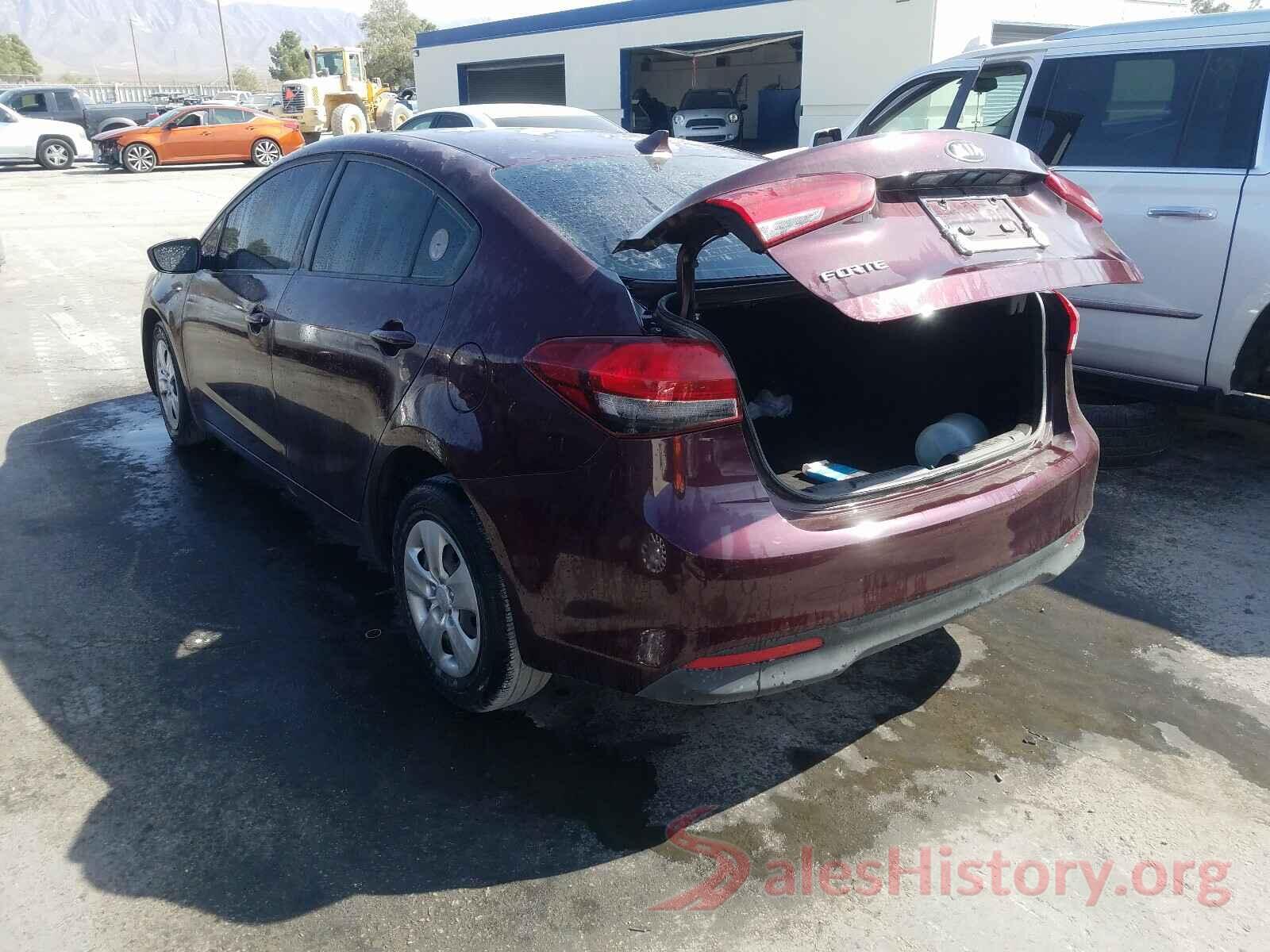 3KPFK4A79HE094390 2017 KIA FORTE