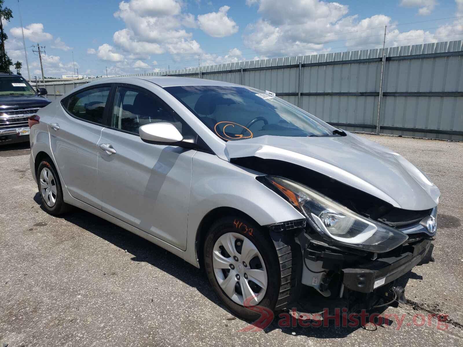 5NPDH4AE9GH751686 2016 HYUNDAI ELANTRA