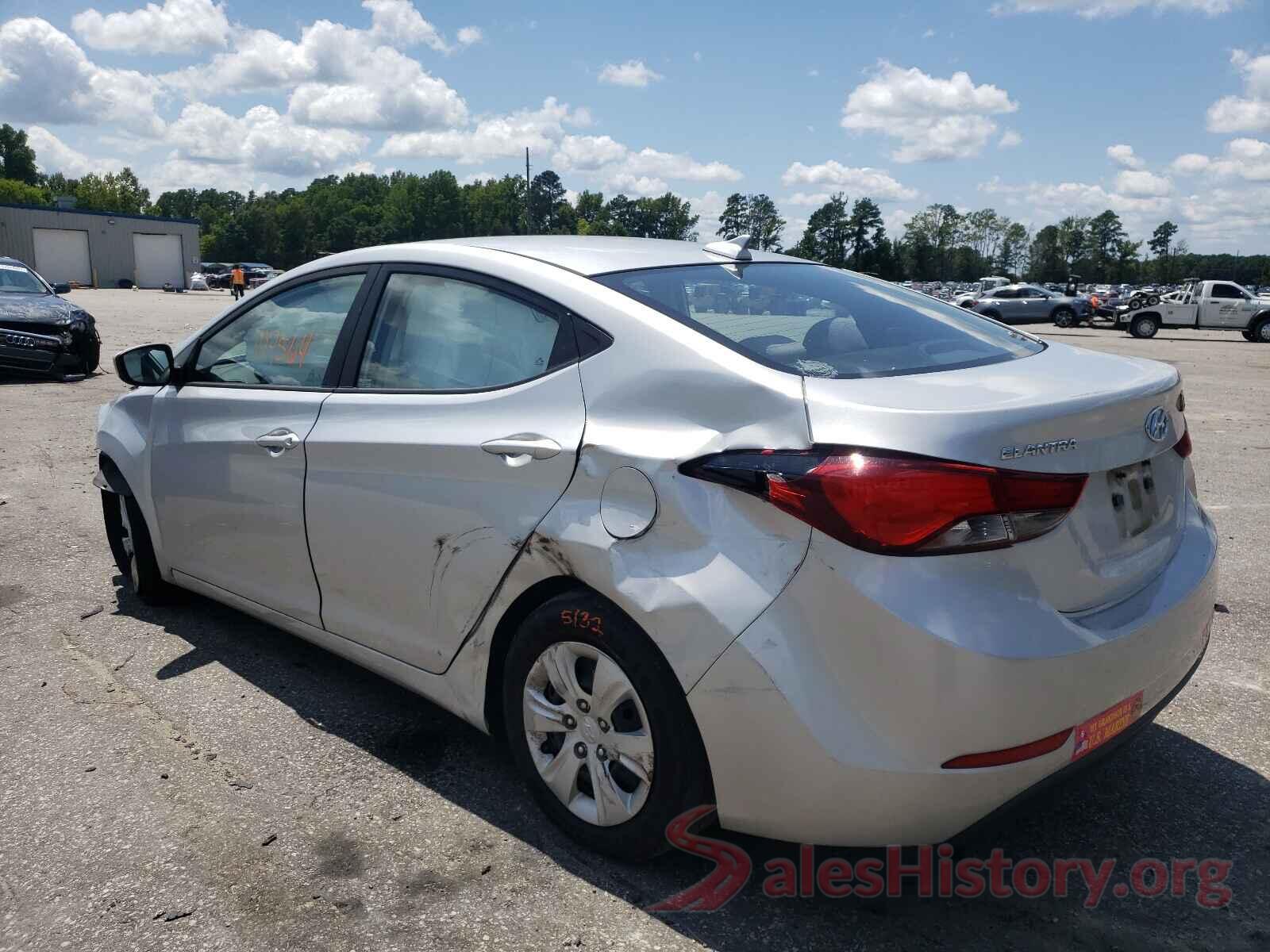 5NPDH4AE9GH751686 2016 HYUNDAI ELANTRA