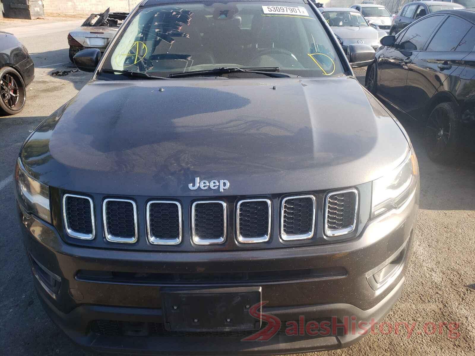 3C4NJDBB7JT331476 2018 JEEP COMPASS