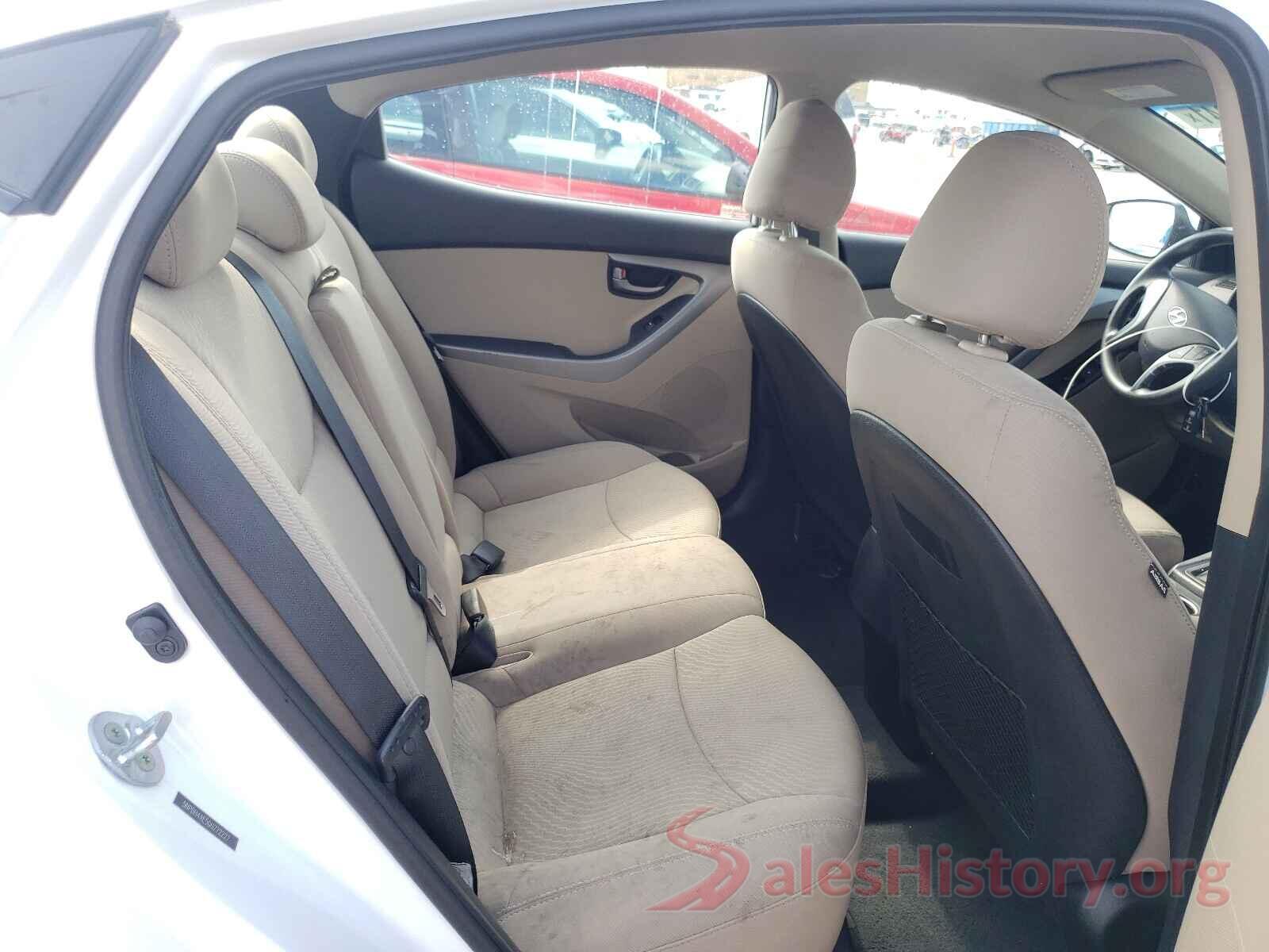 5NPDH4AE5GH772227 2016 HYUNDAI ELANTRA